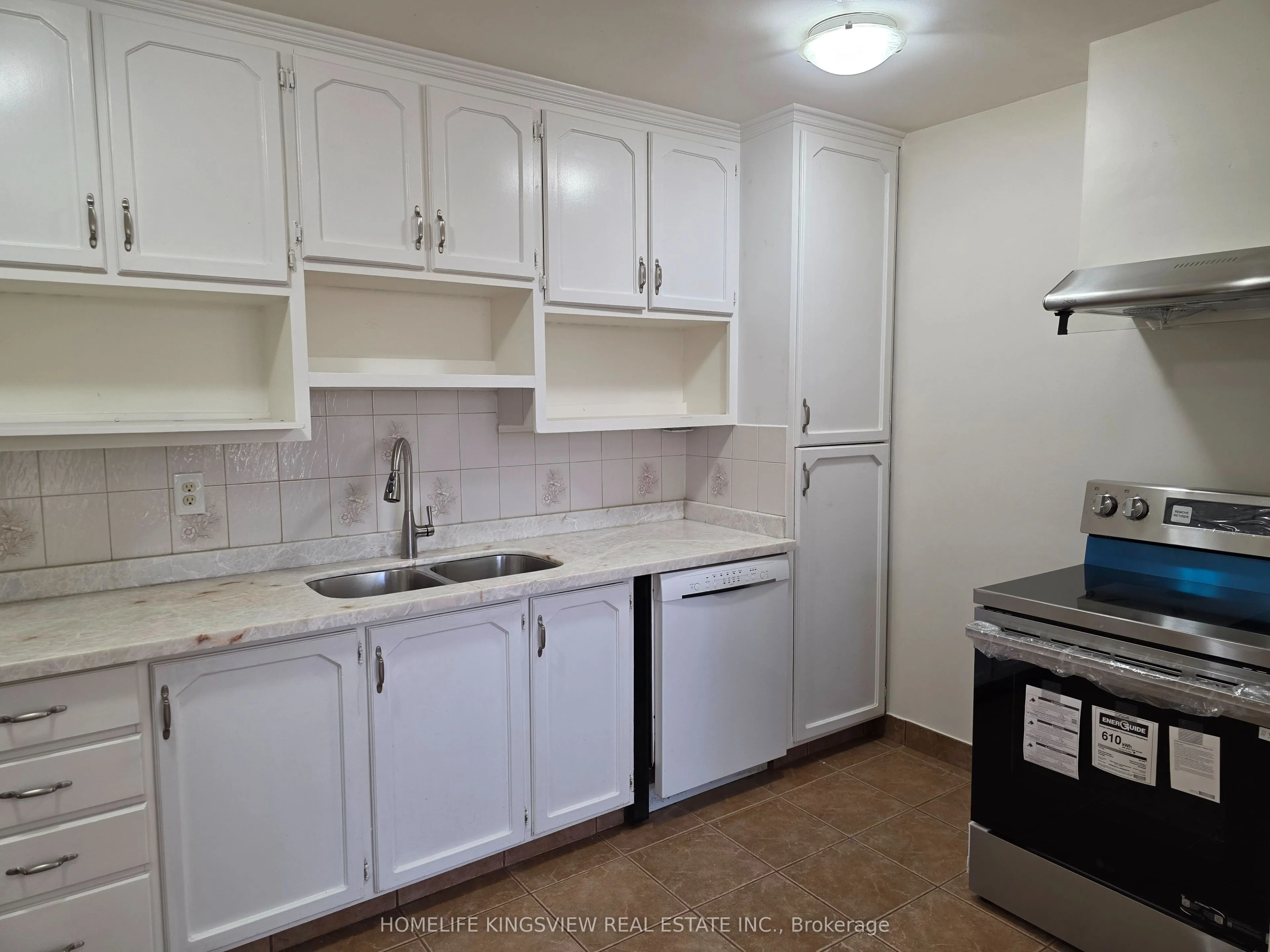 335 Driftwood Avenue #211