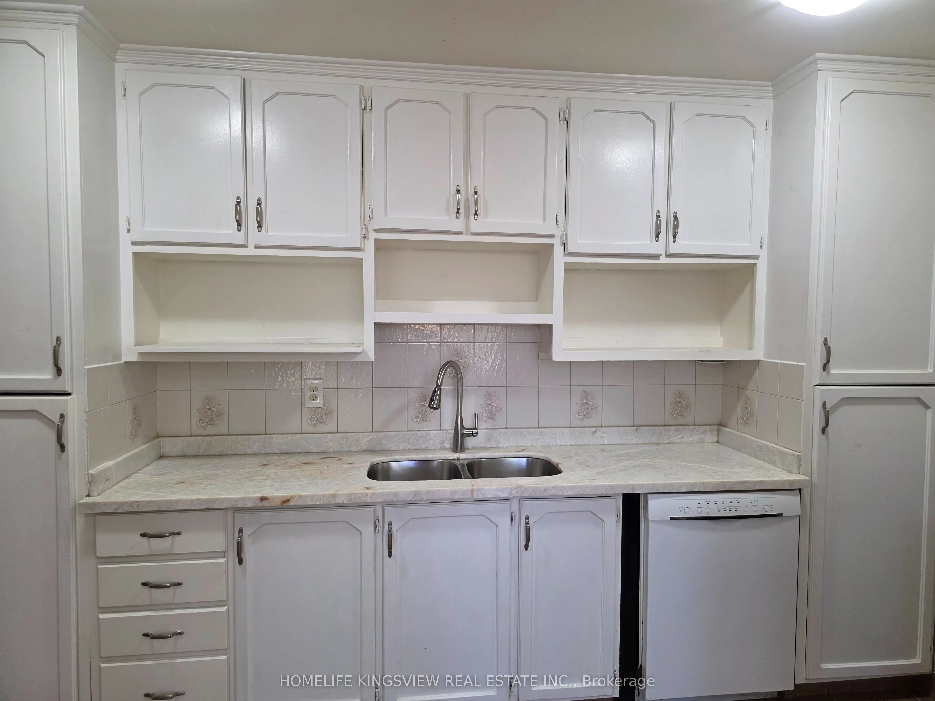 335 Driftwood Avenue #211