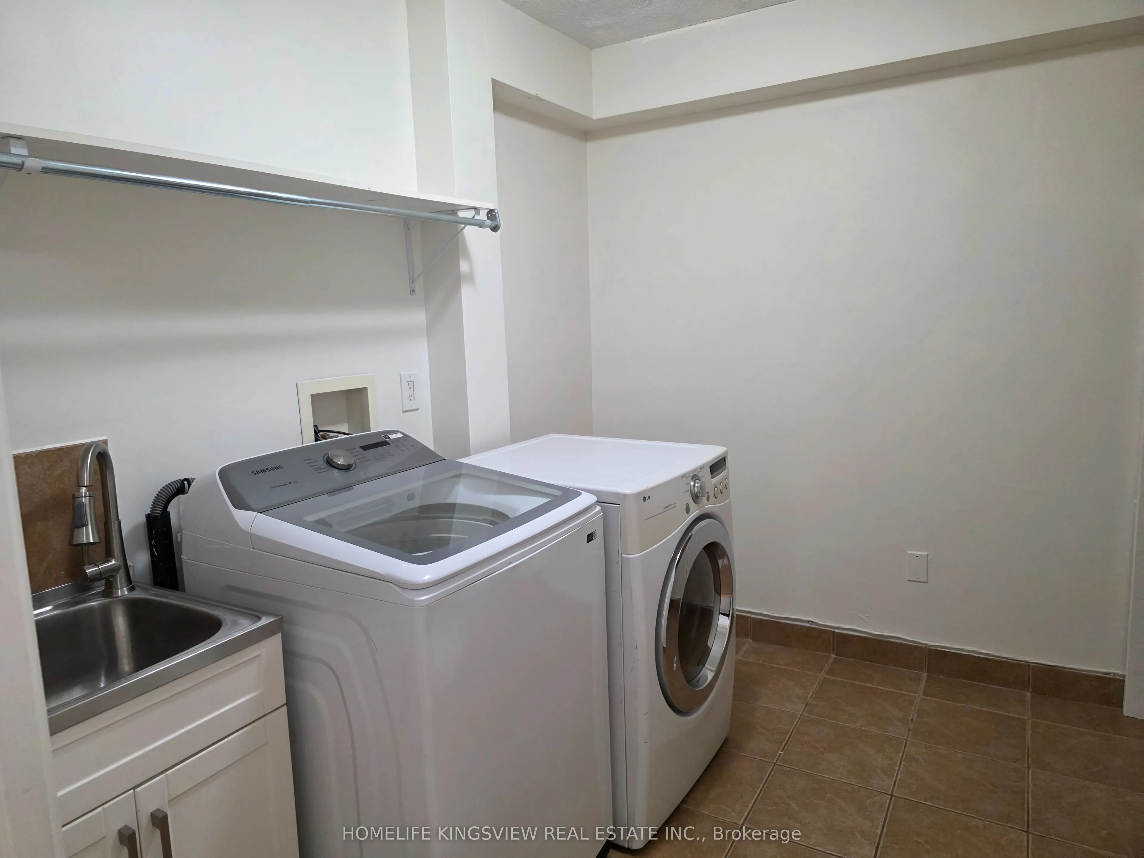 335 Driftwood Avenue #211