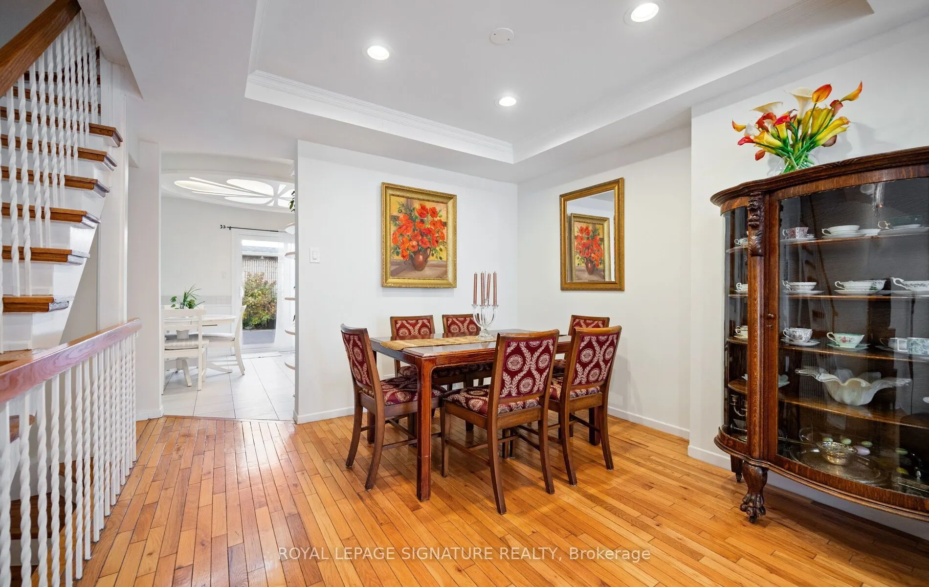 3160 Dundas Street