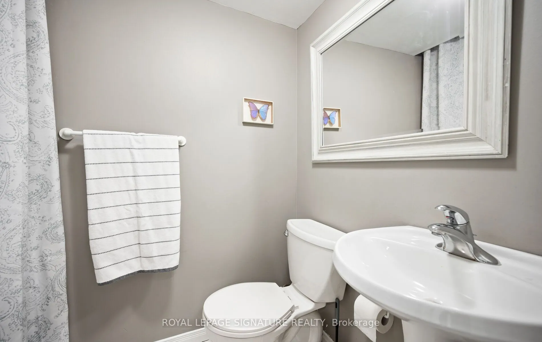 3160 Dundas Street