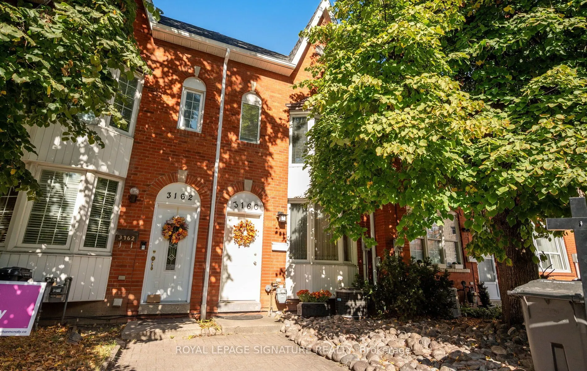 3160 Dundas Street