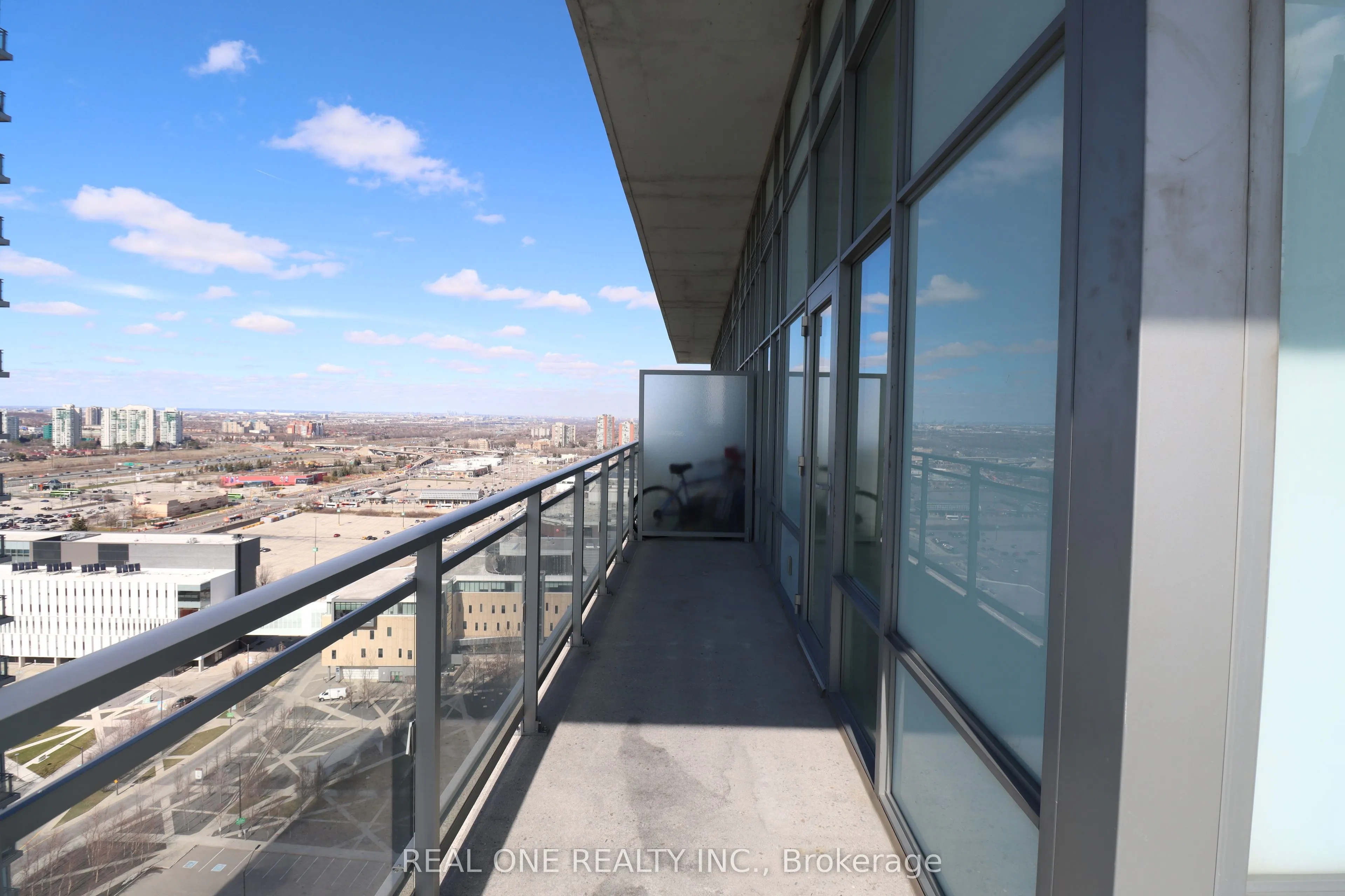 365 Prince Of Wales Drive #2208