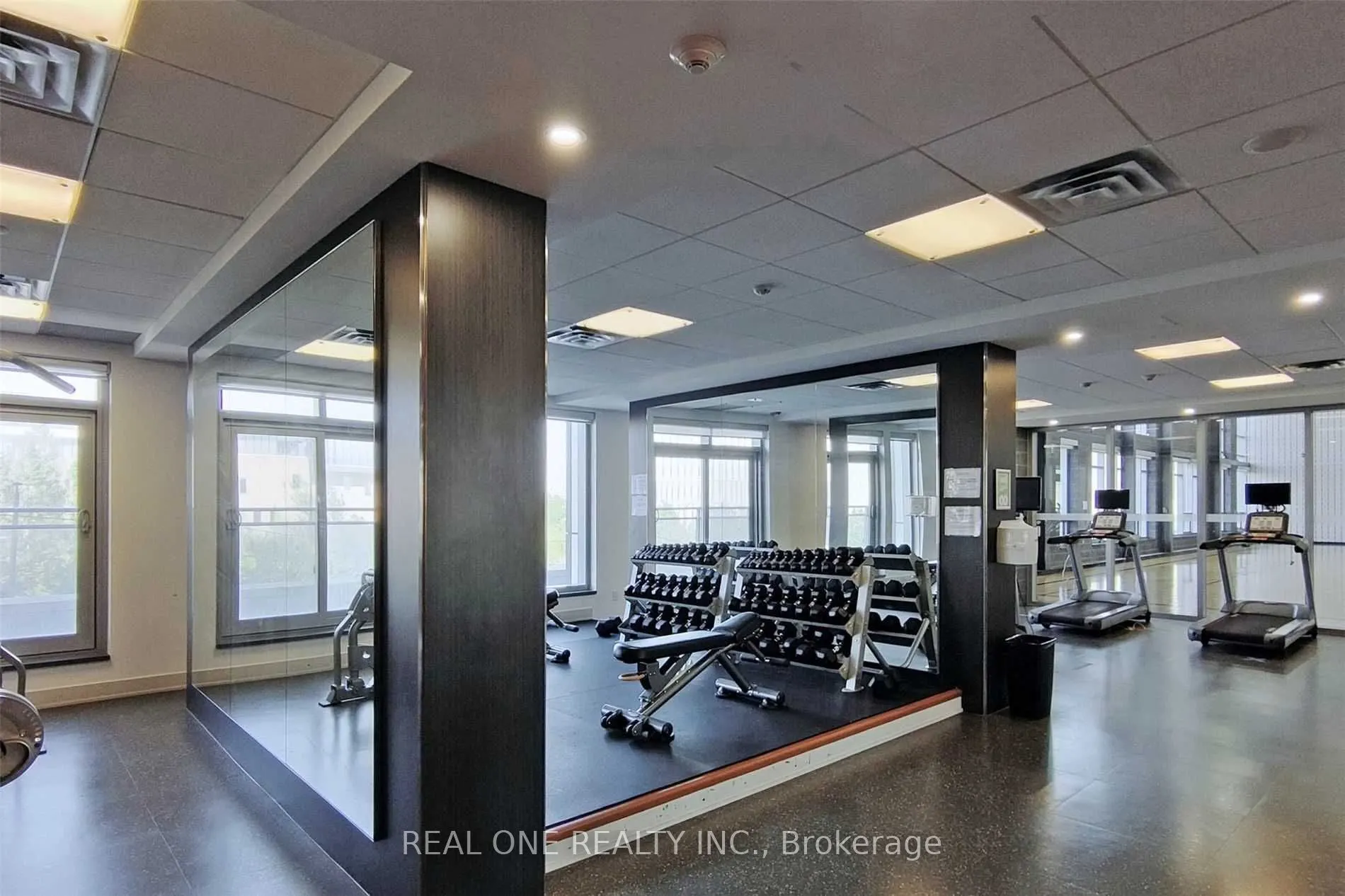 365 Prince Of Wales Drive #2208