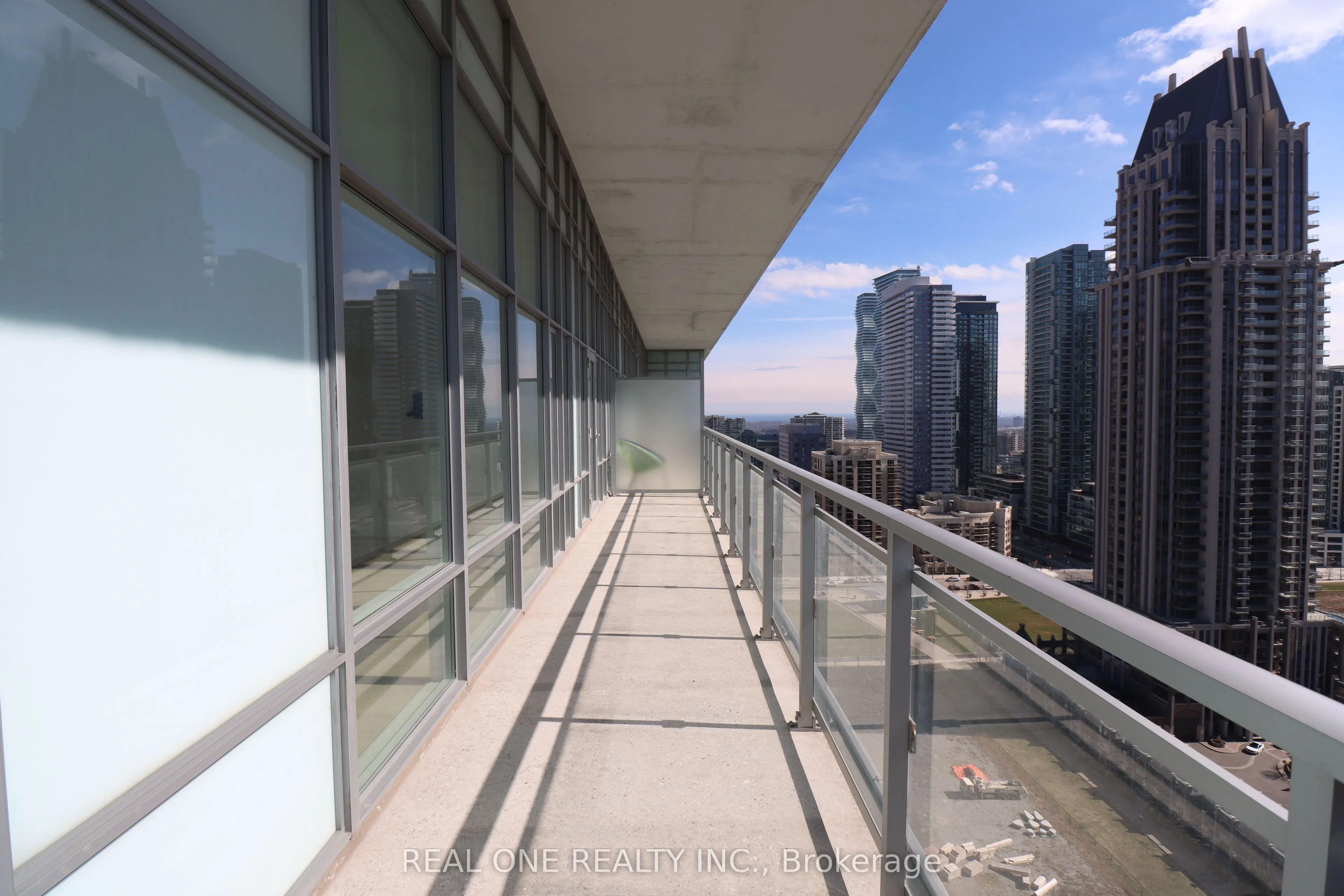 365 Prince Of Wales Drive #2208