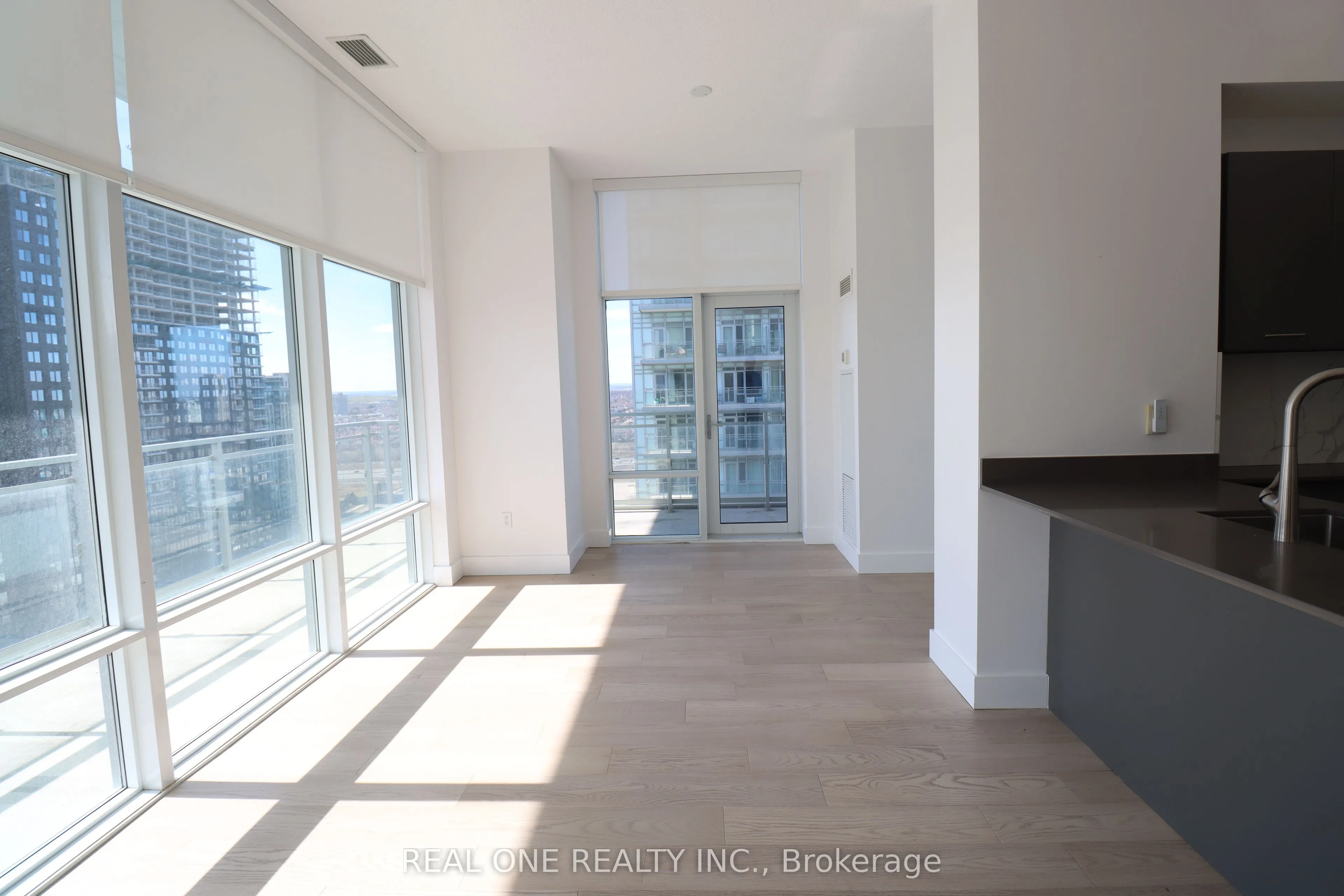 365 Prince Of Wales Drive #2208