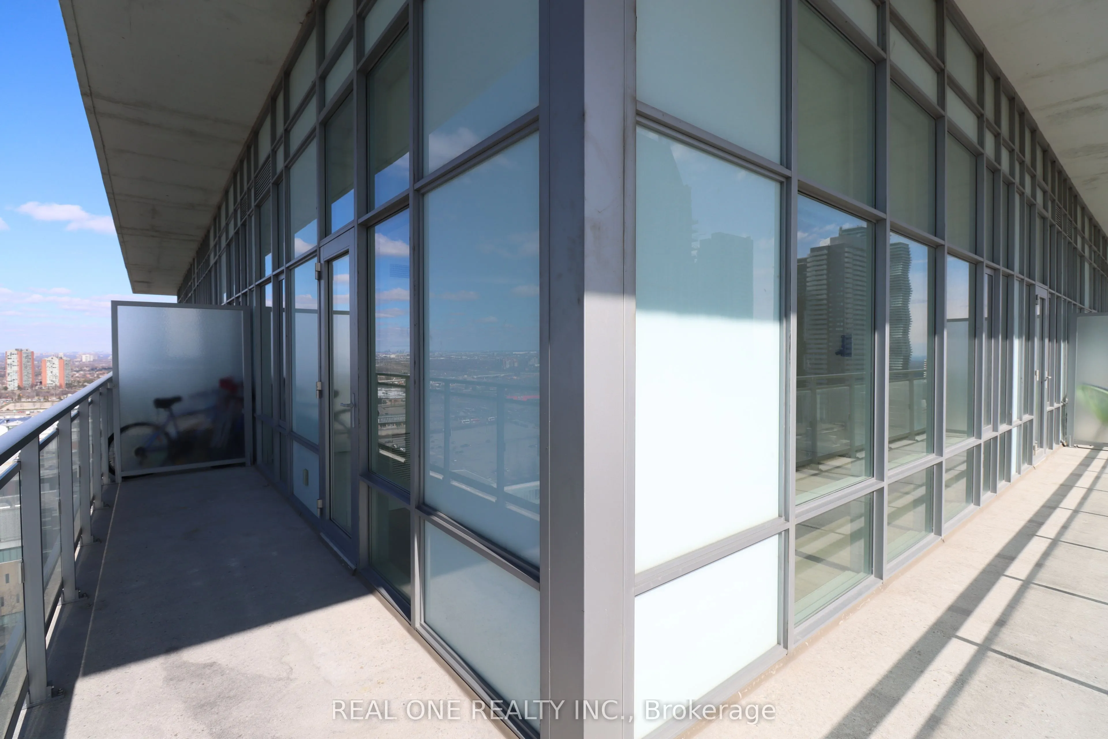365 Prince Of Wales Drive #2208