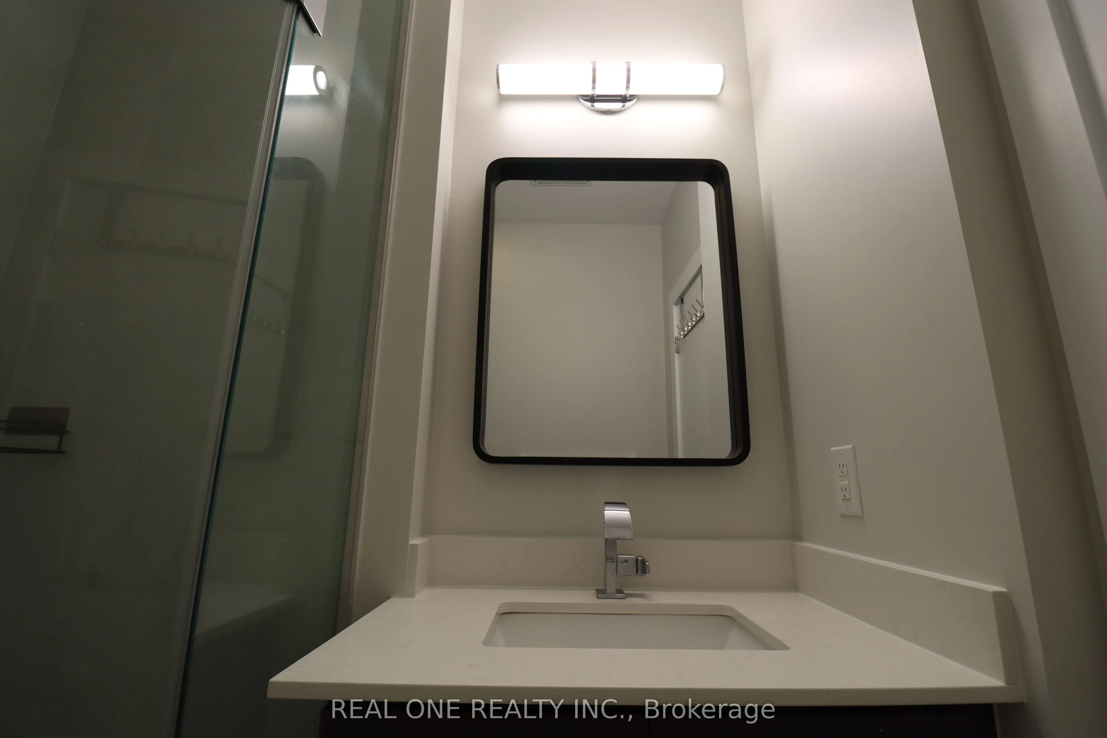 365 Prince Of Wales Drive #2208