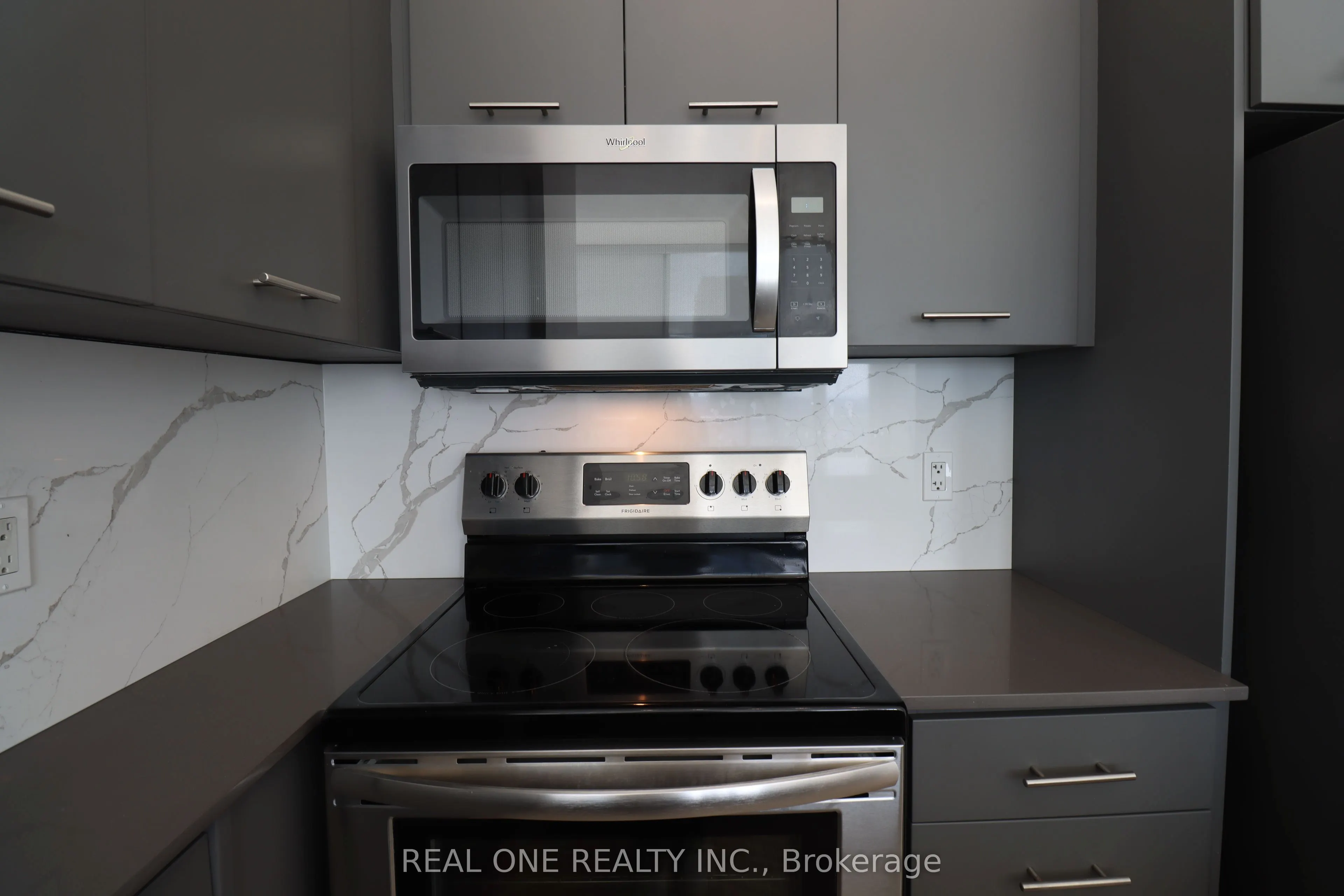 365 Prince Of Wales Drive #2208