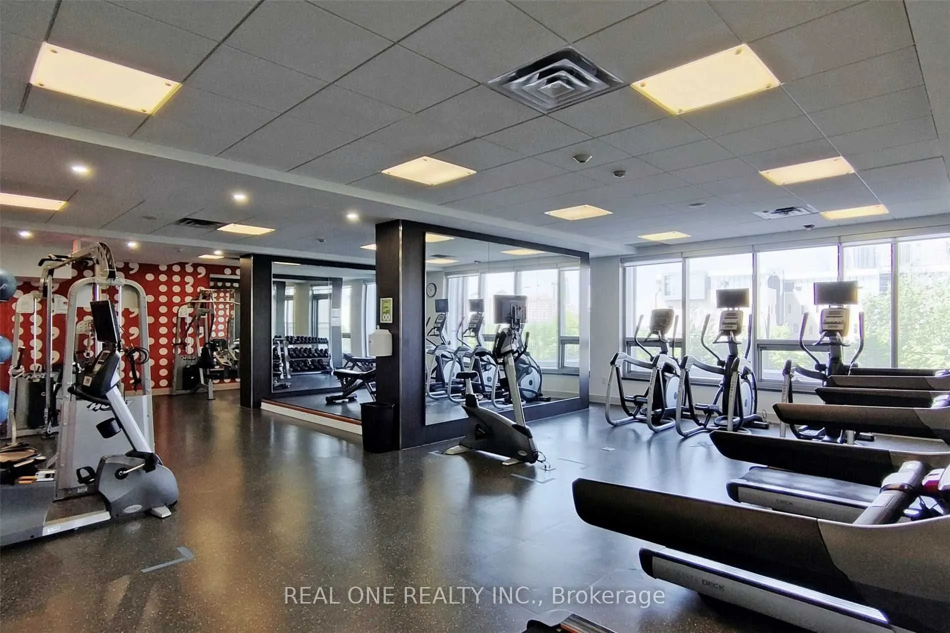 365 Prince Of Wales Drive #2208