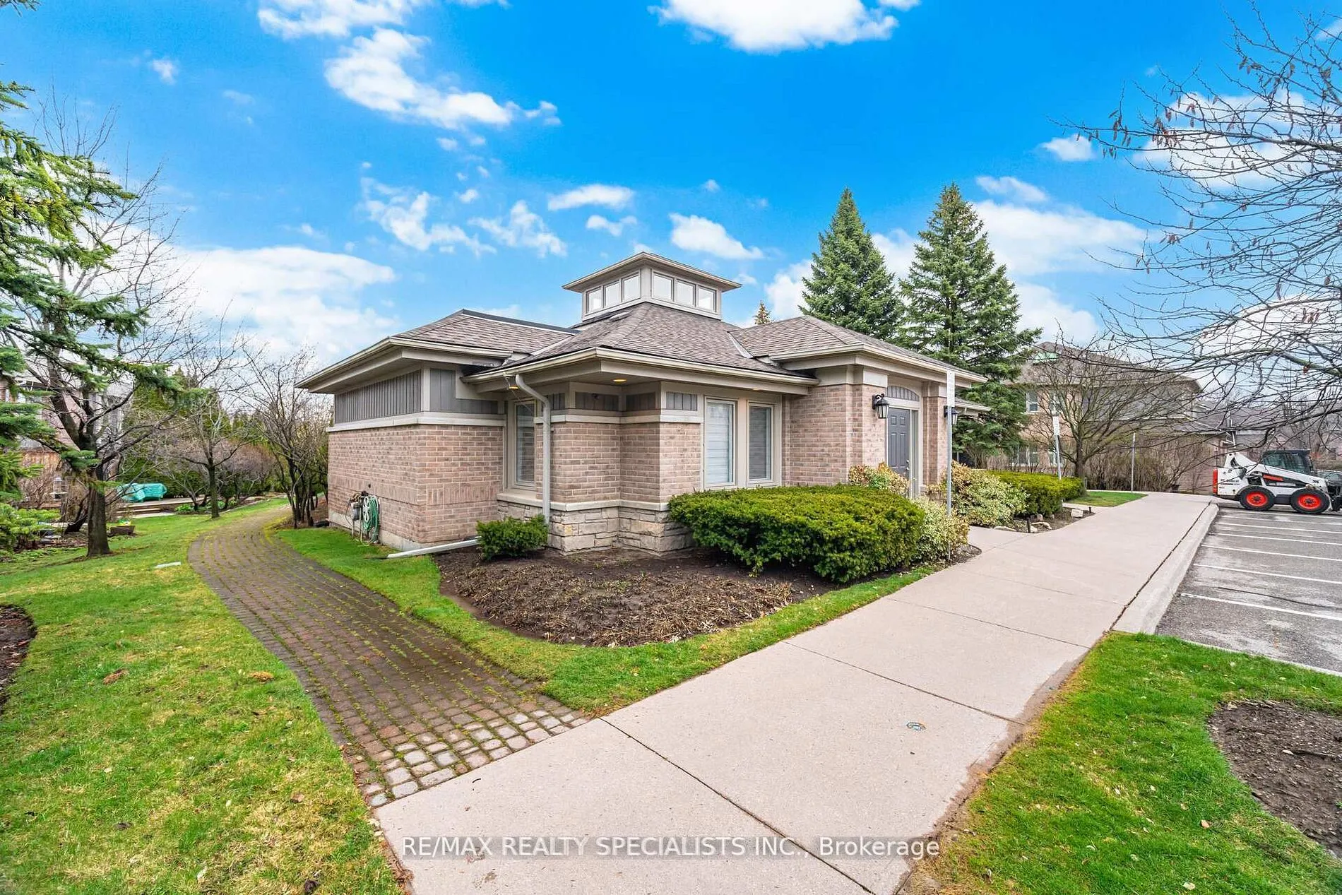 5490 Glen Erin Drive #6