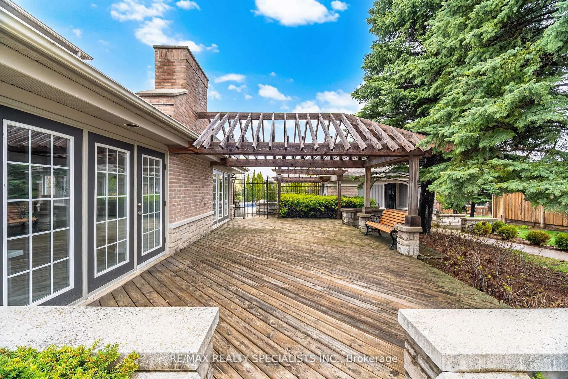 5490 Glen Erin Drive #6