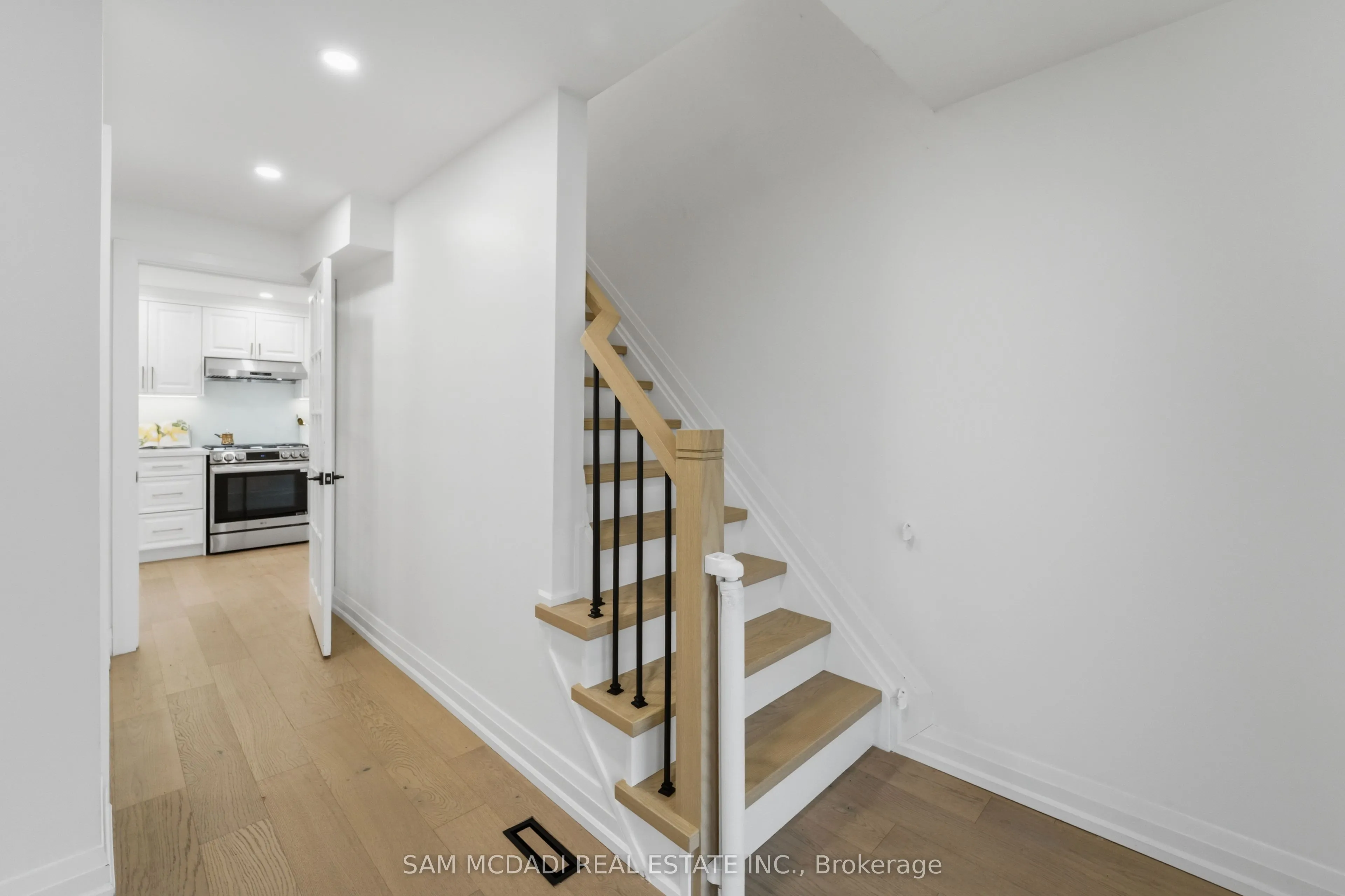 2290 Devon Road