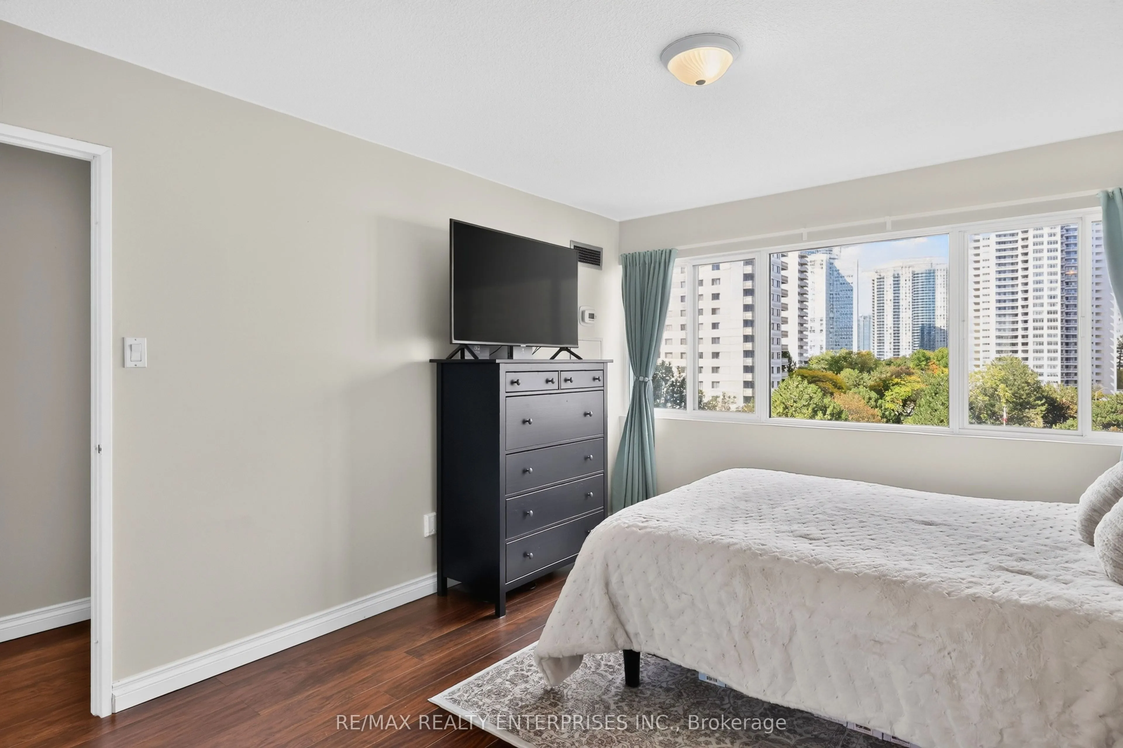 50 Elm Drive E #610