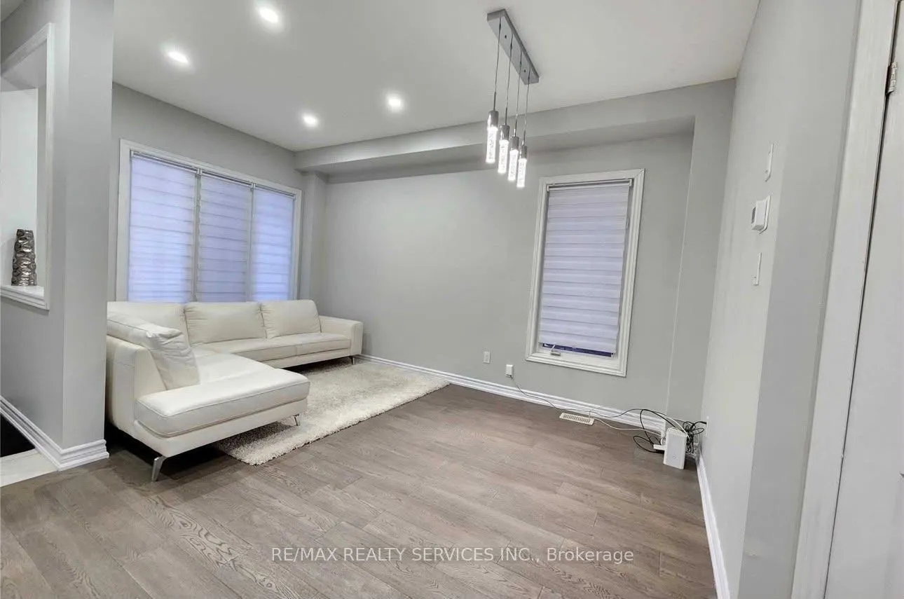 91 Daden Oaks Drive
