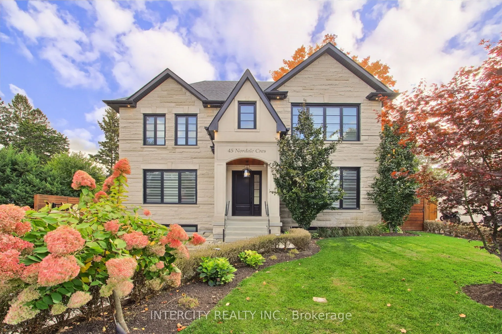 45 Nordale Crescent