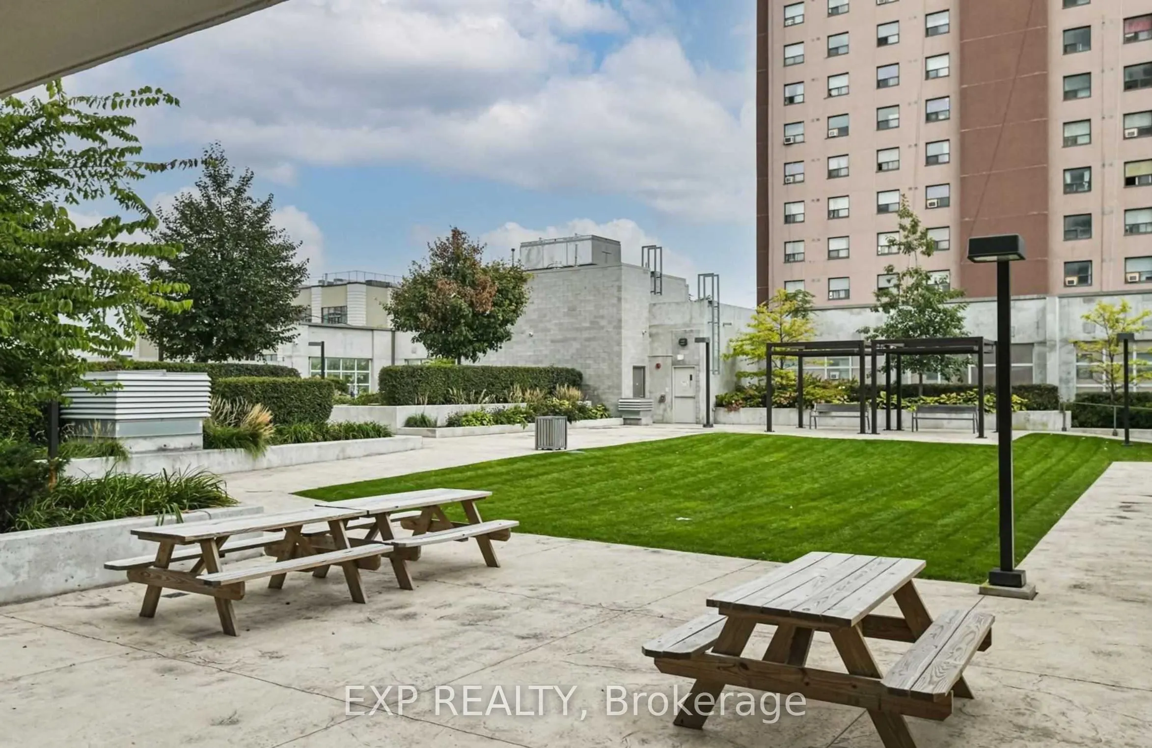 1410 Dupont Street #1806