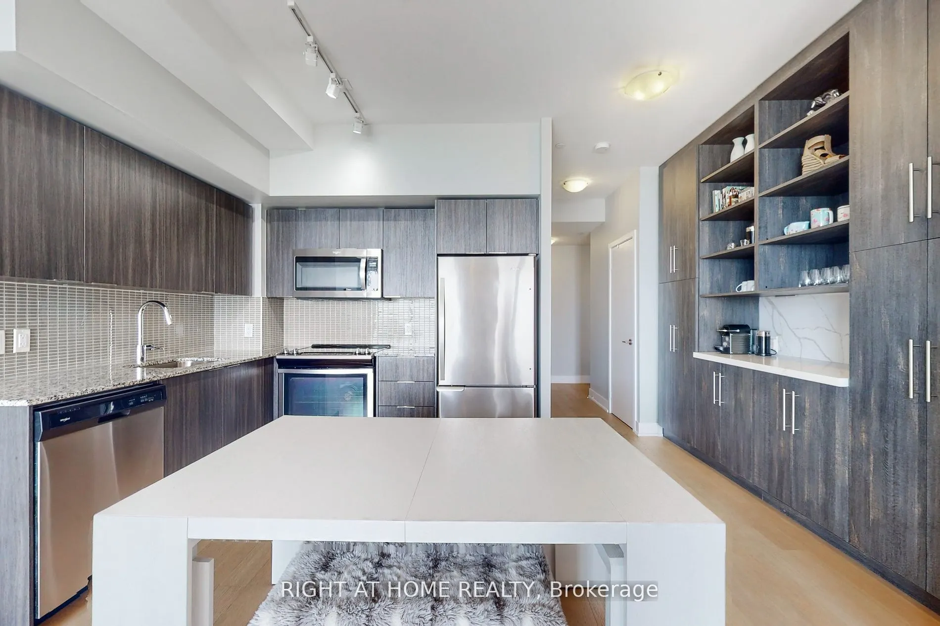 30 Shore Breeze Drive #1318