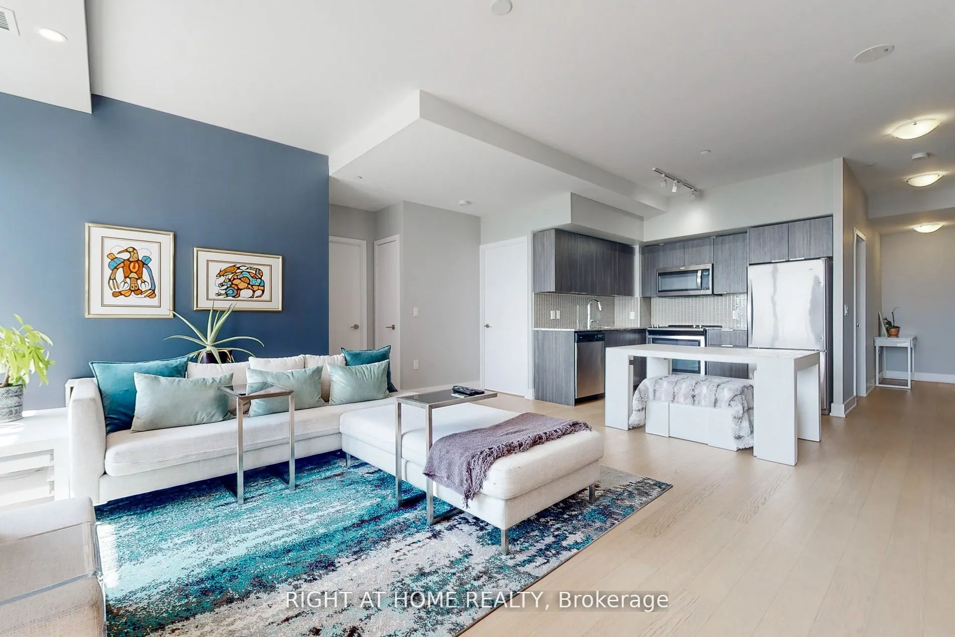 30 Shore Breeze Drive #1318