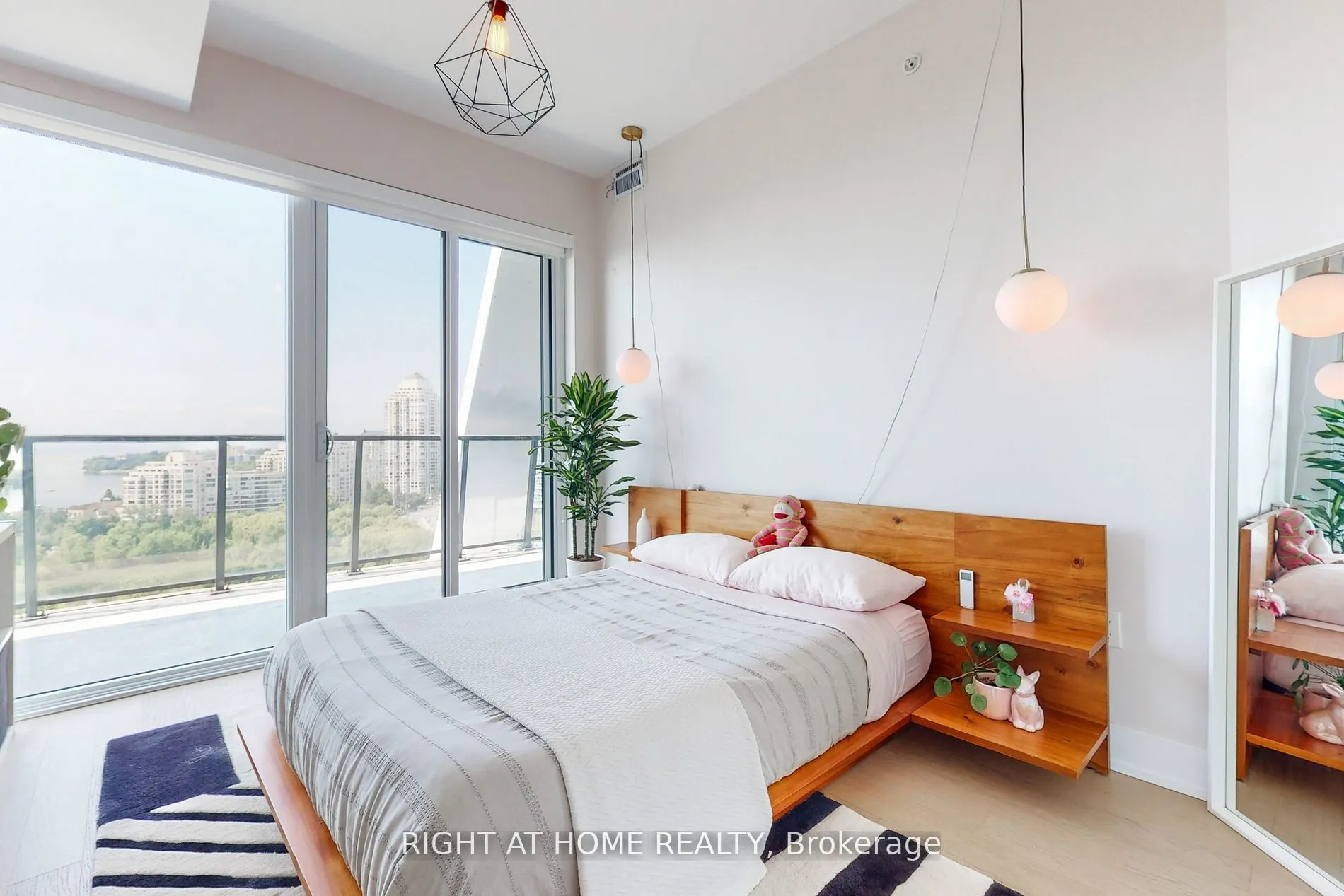 30 Shore Breeze Drive #1318