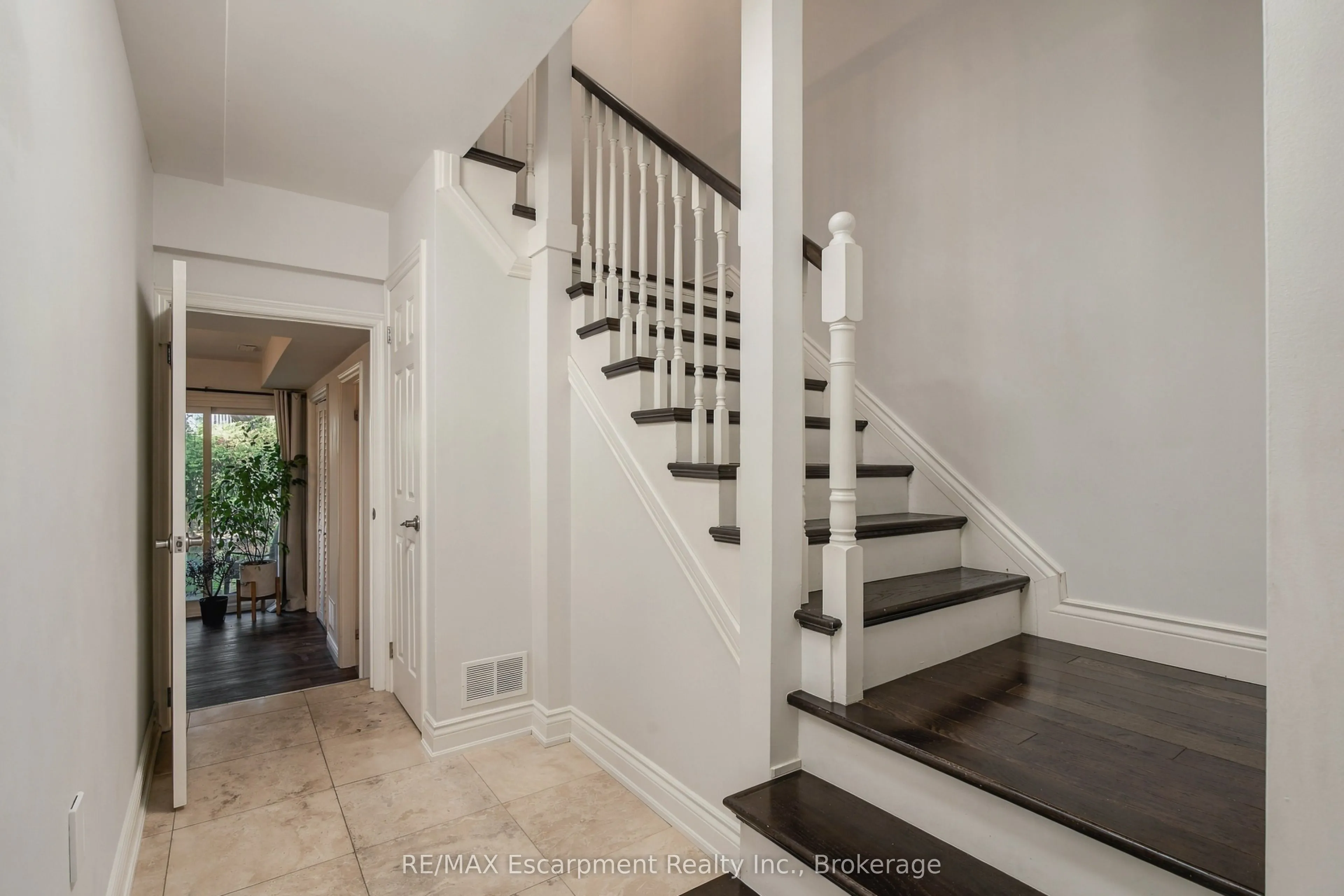 1060 Walden Circle #51