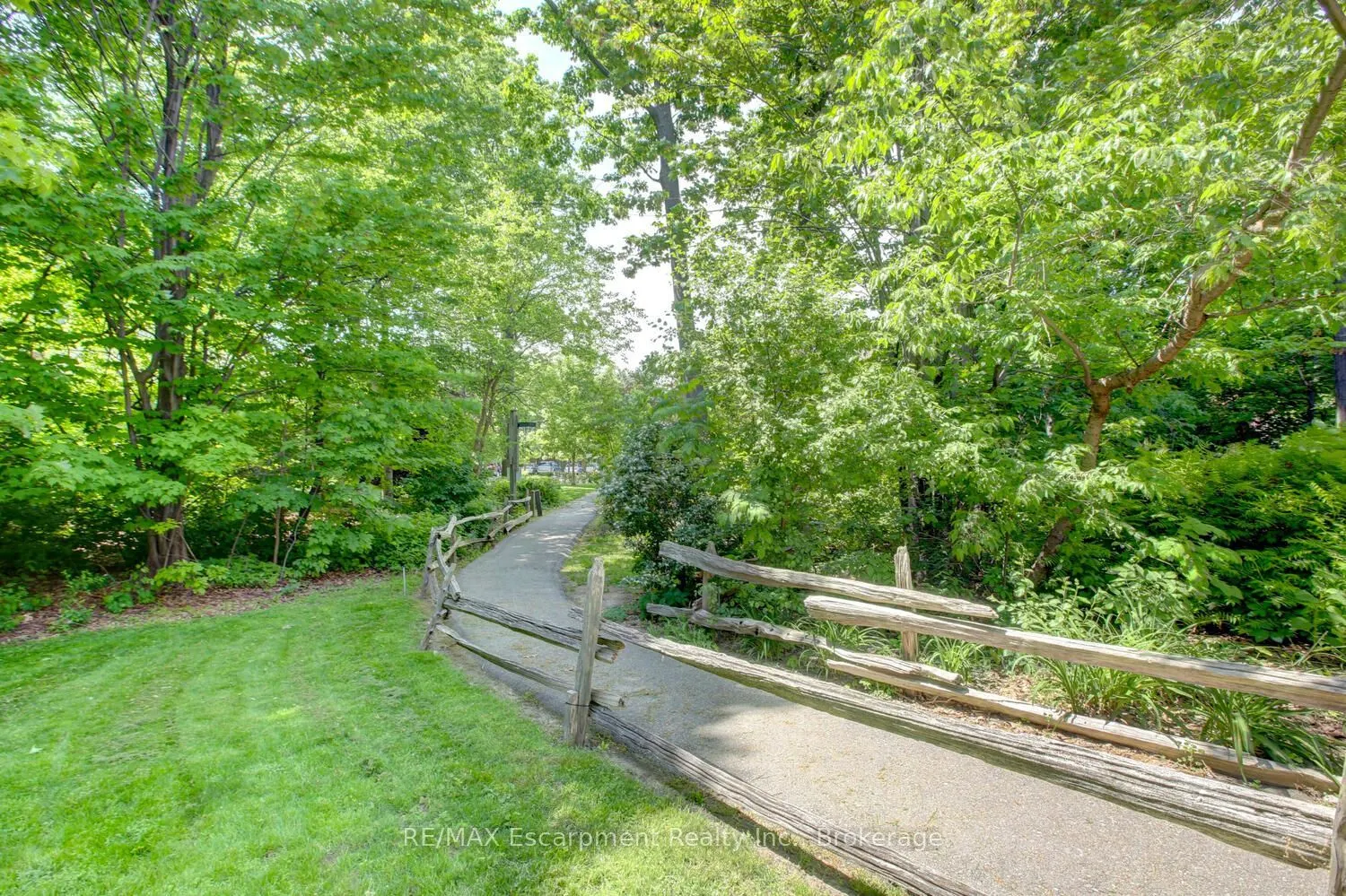 1060 Walden Circle #51