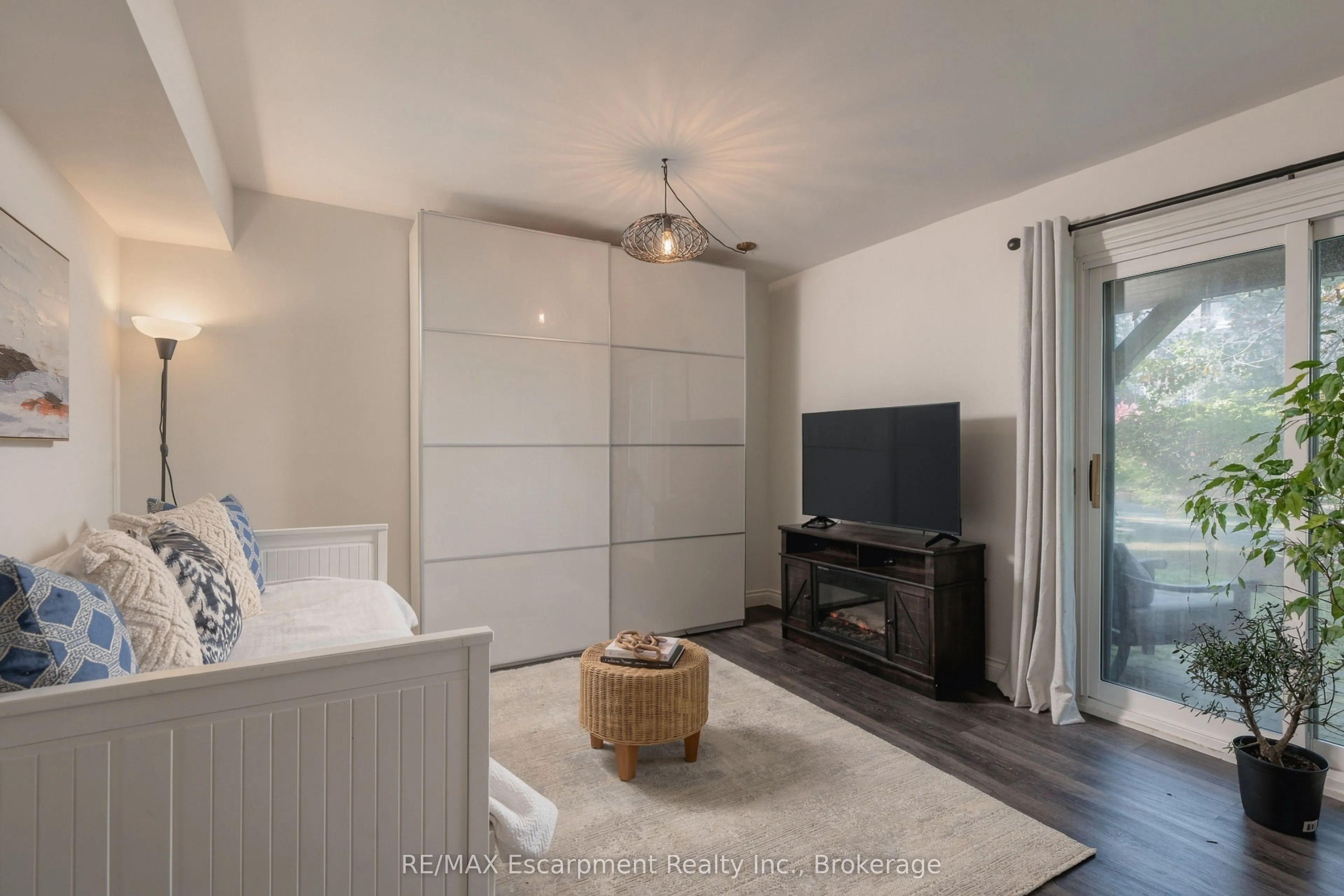 1060 Walden Circle #51