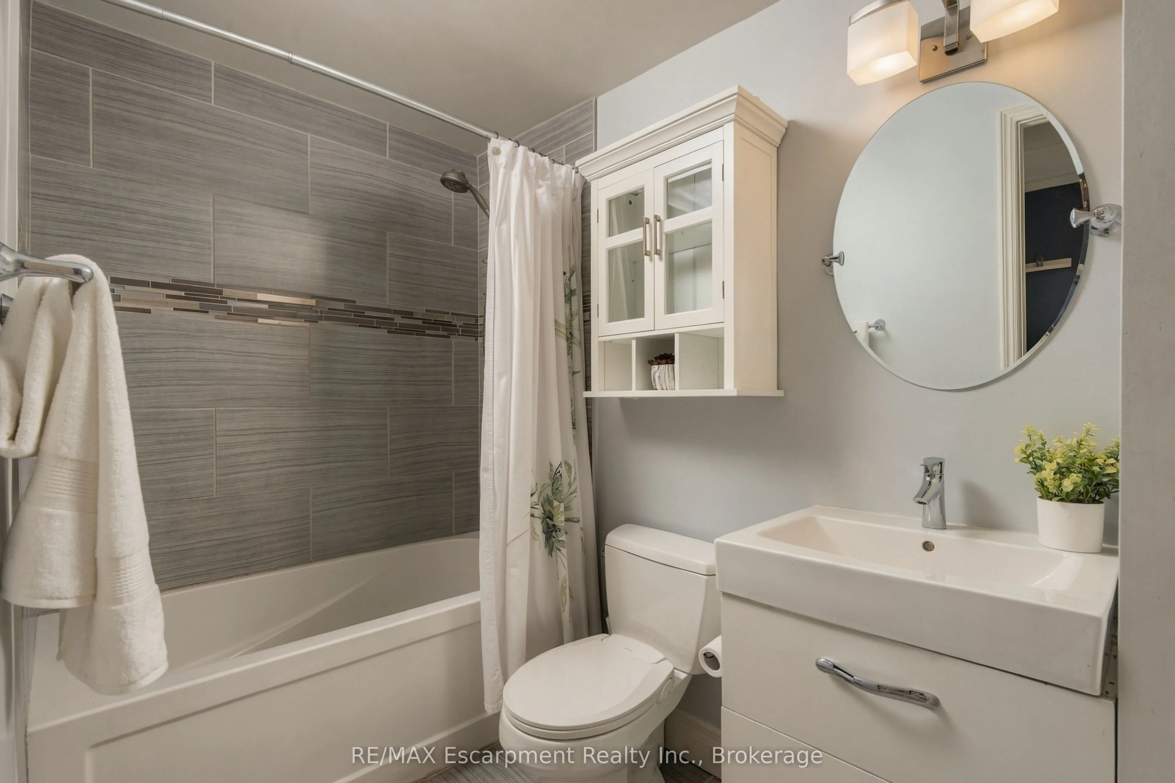 1060 Walden Circle #51