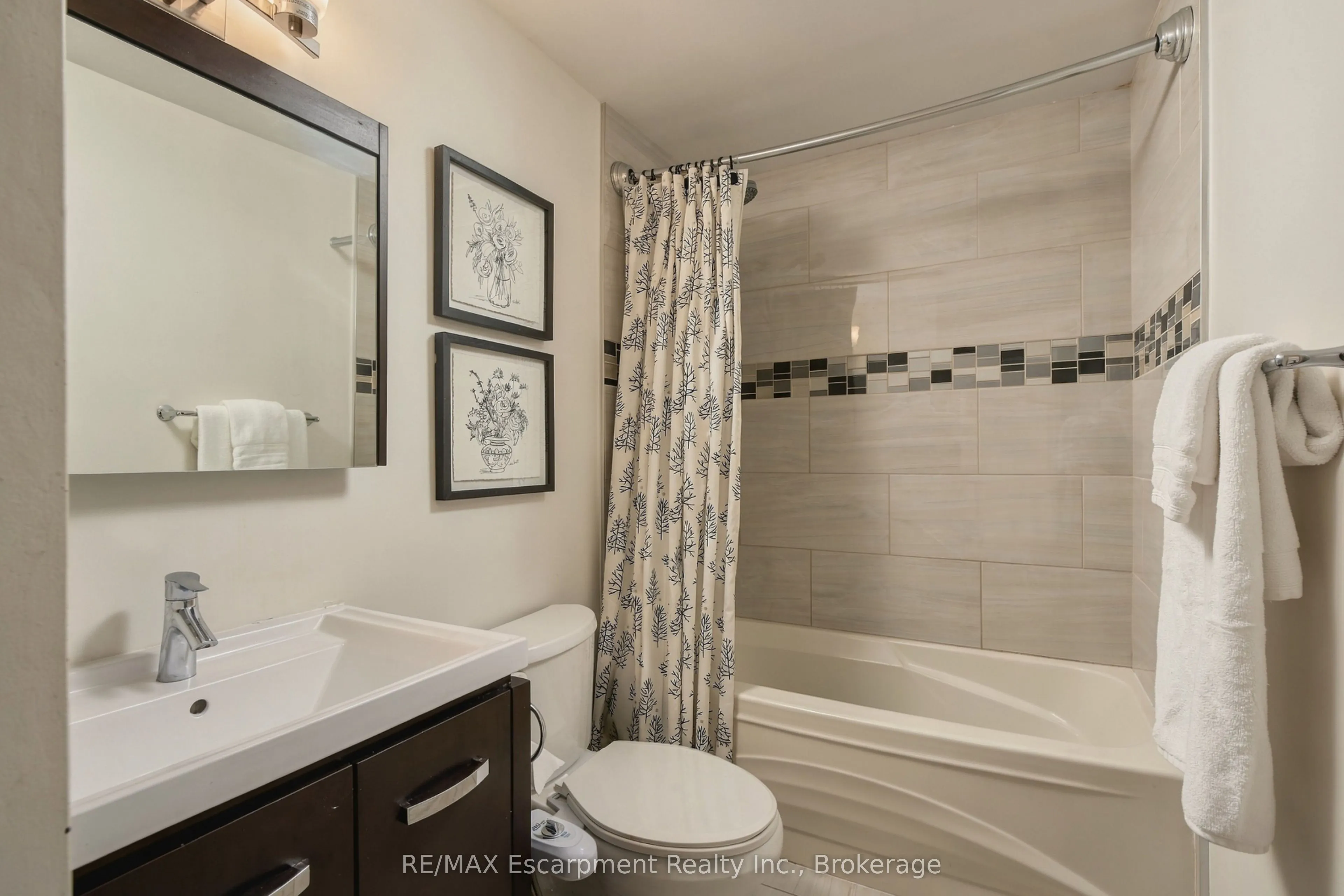 1060 Walden Circle #51
