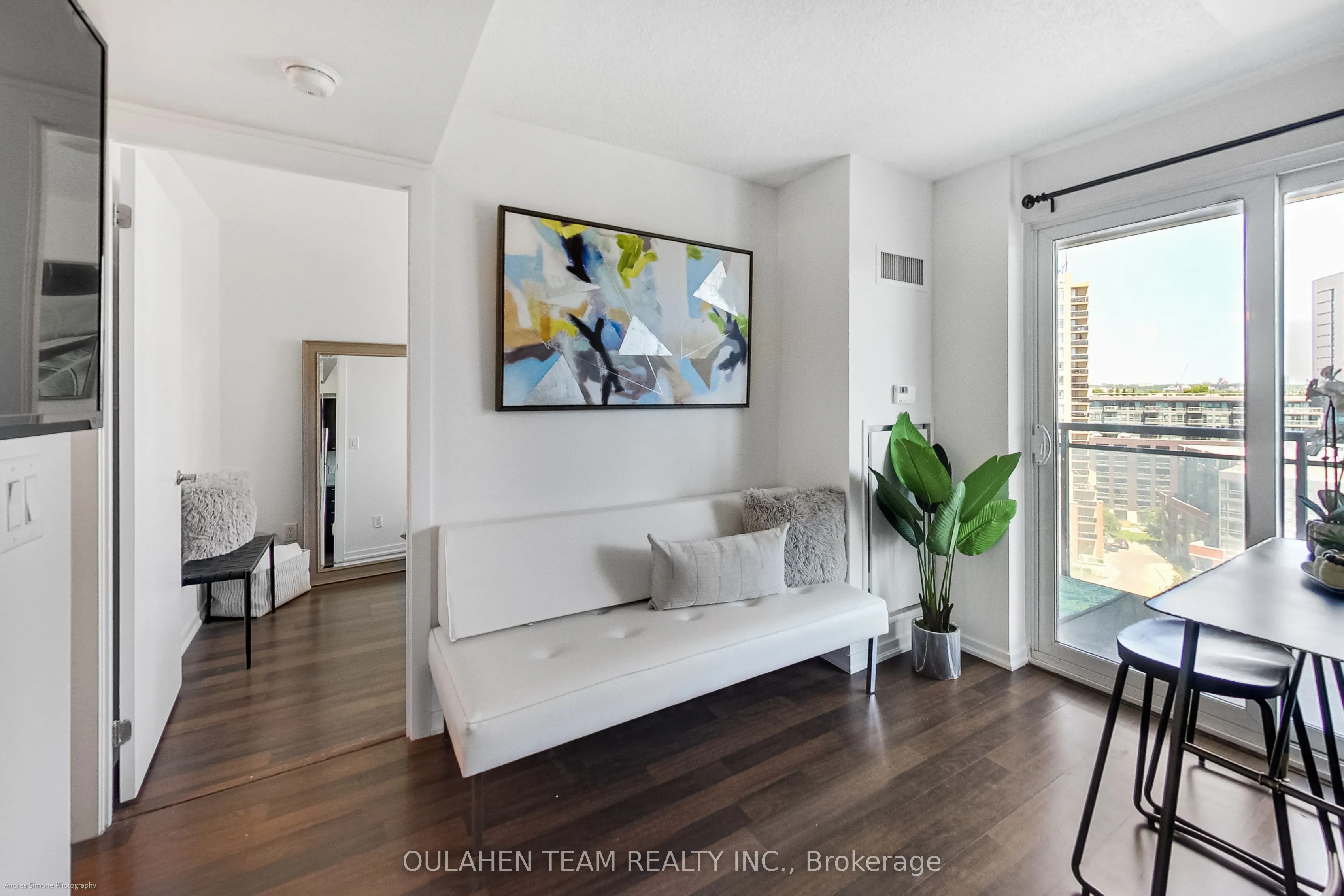 38 Joe Shuster Way #1220