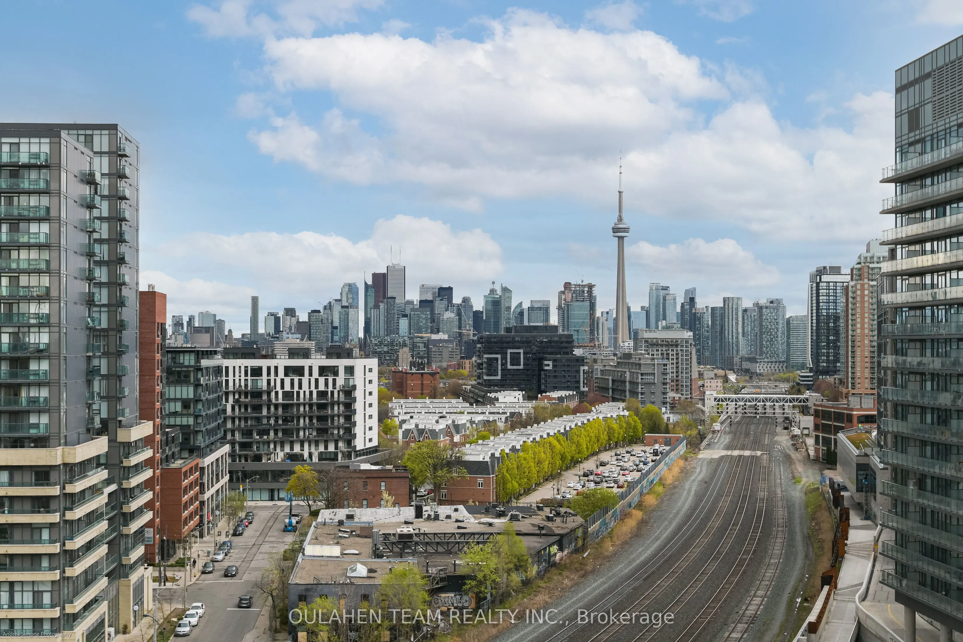 38 Joe Shuster Way #1220