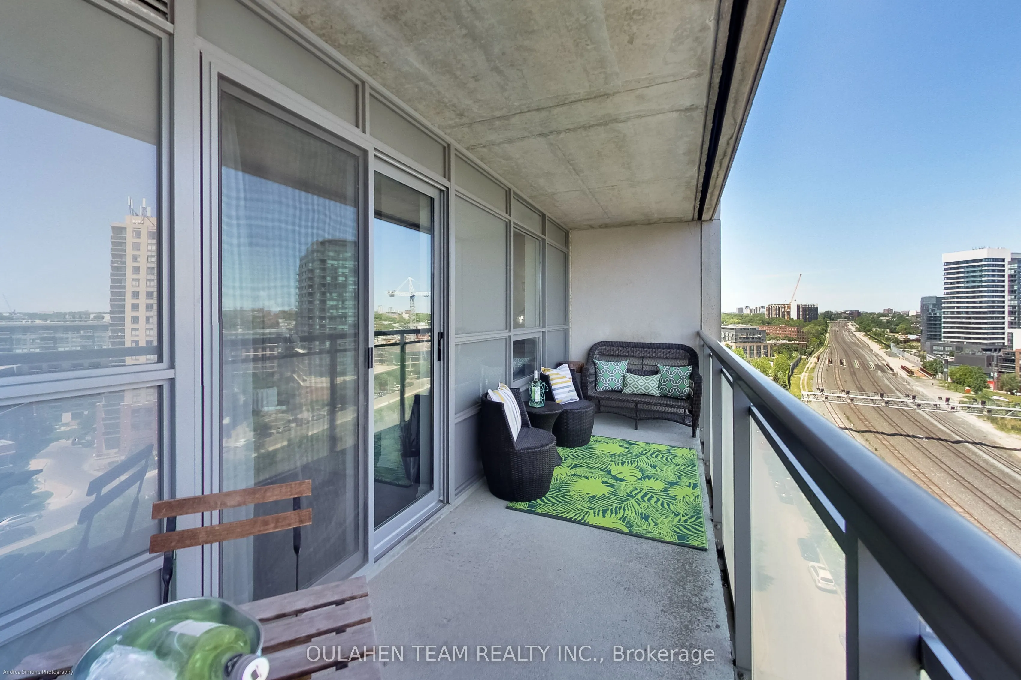 38 Joe Shuster Way #1220