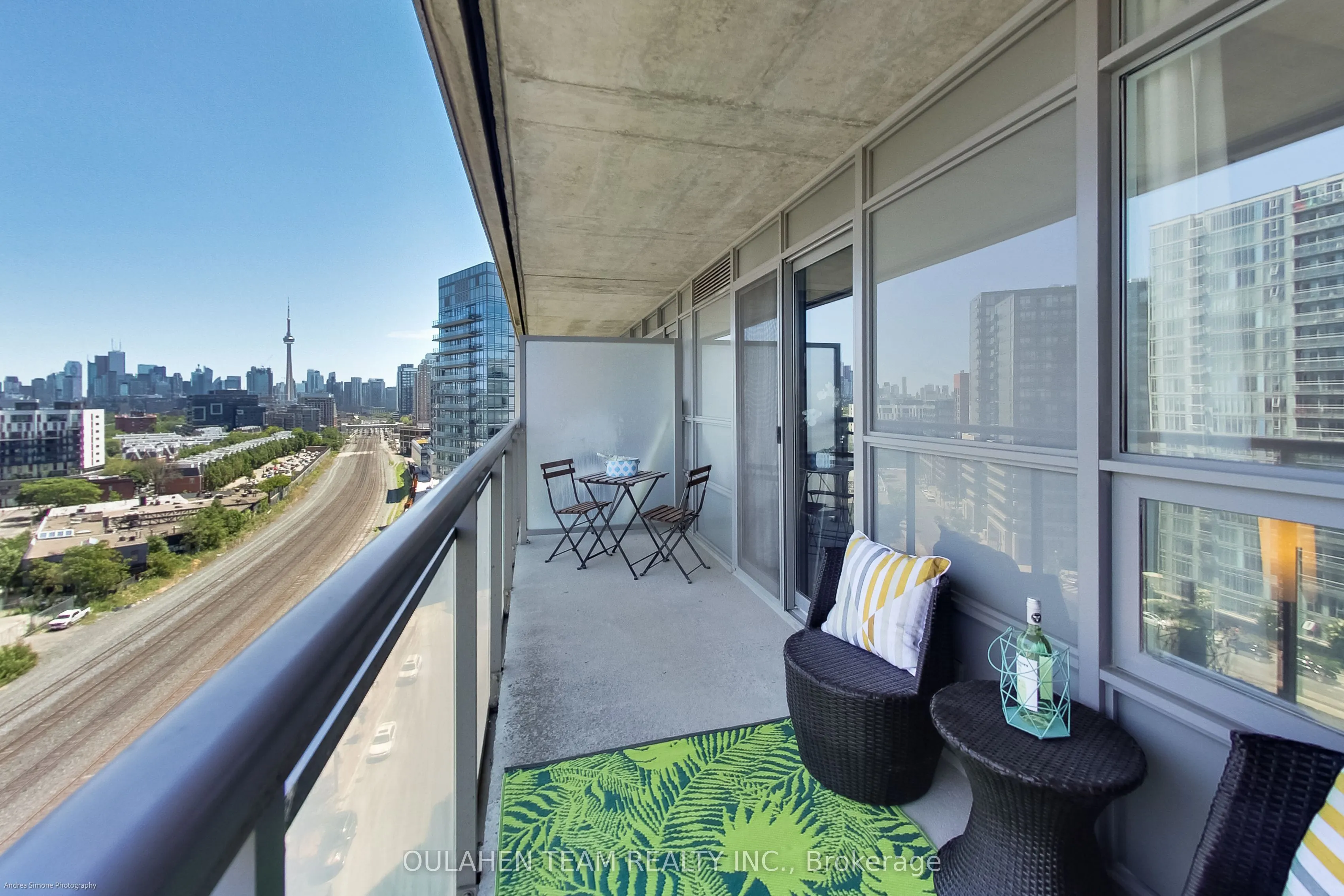 38 Joe Shuster Way #1220