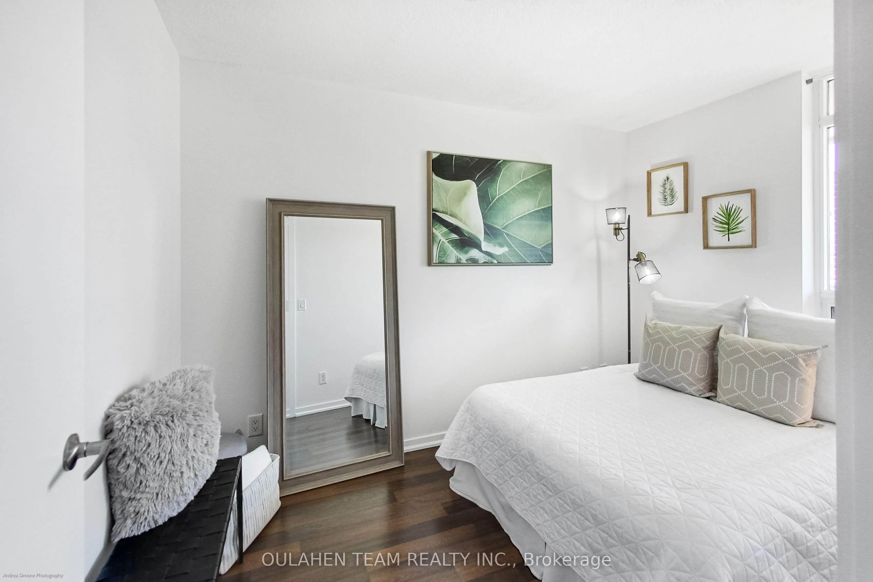 38 Joe Shuster Way #1220