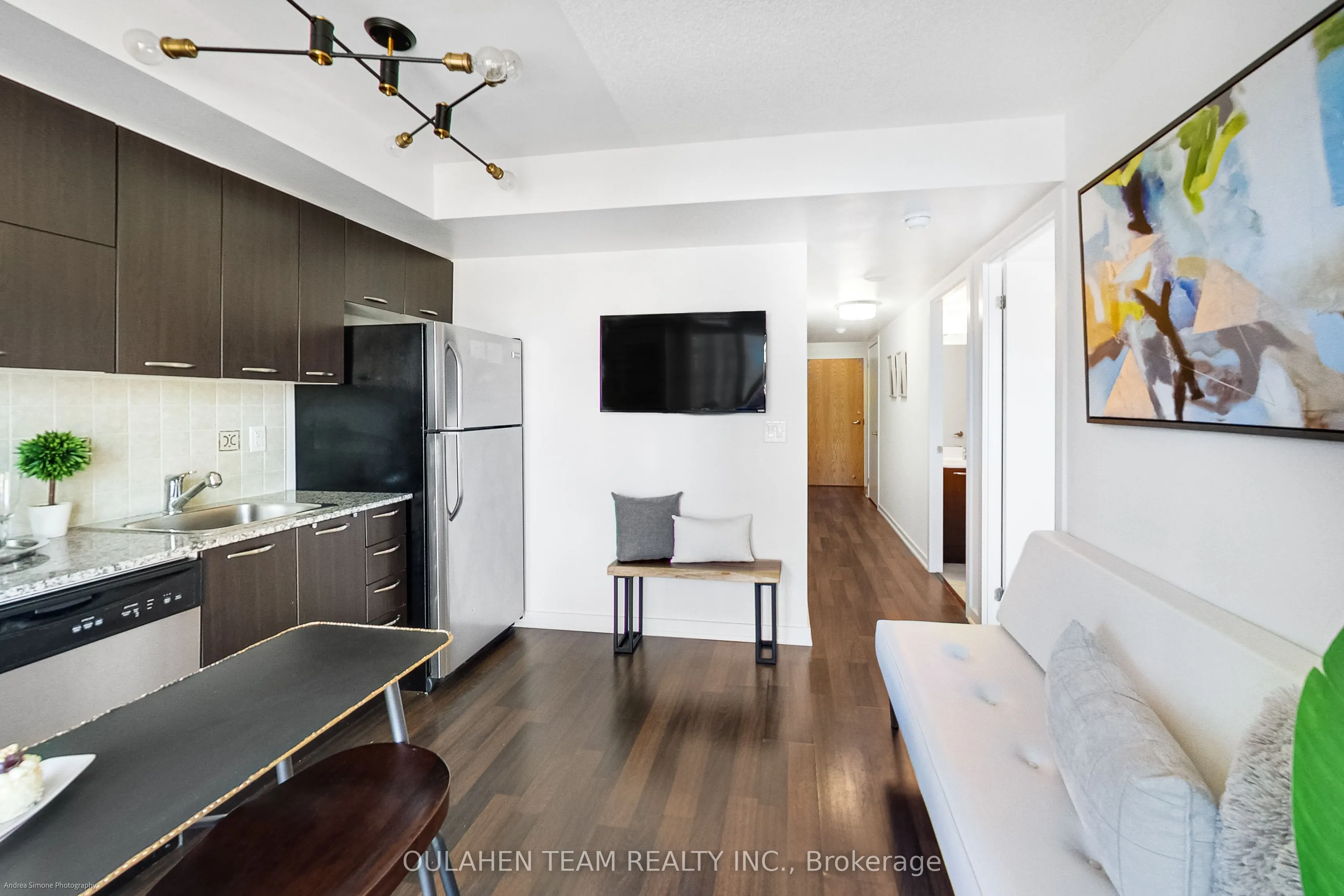 38 Joe Shuster Way #1220