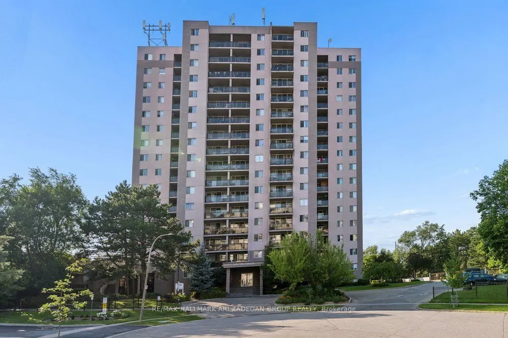 975 Warwick Court #1406