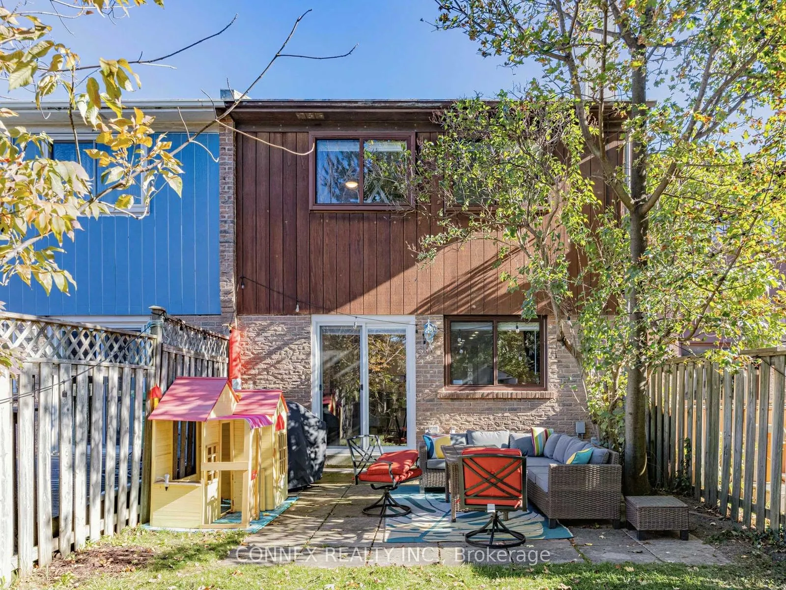 5998 Chidham Crescent