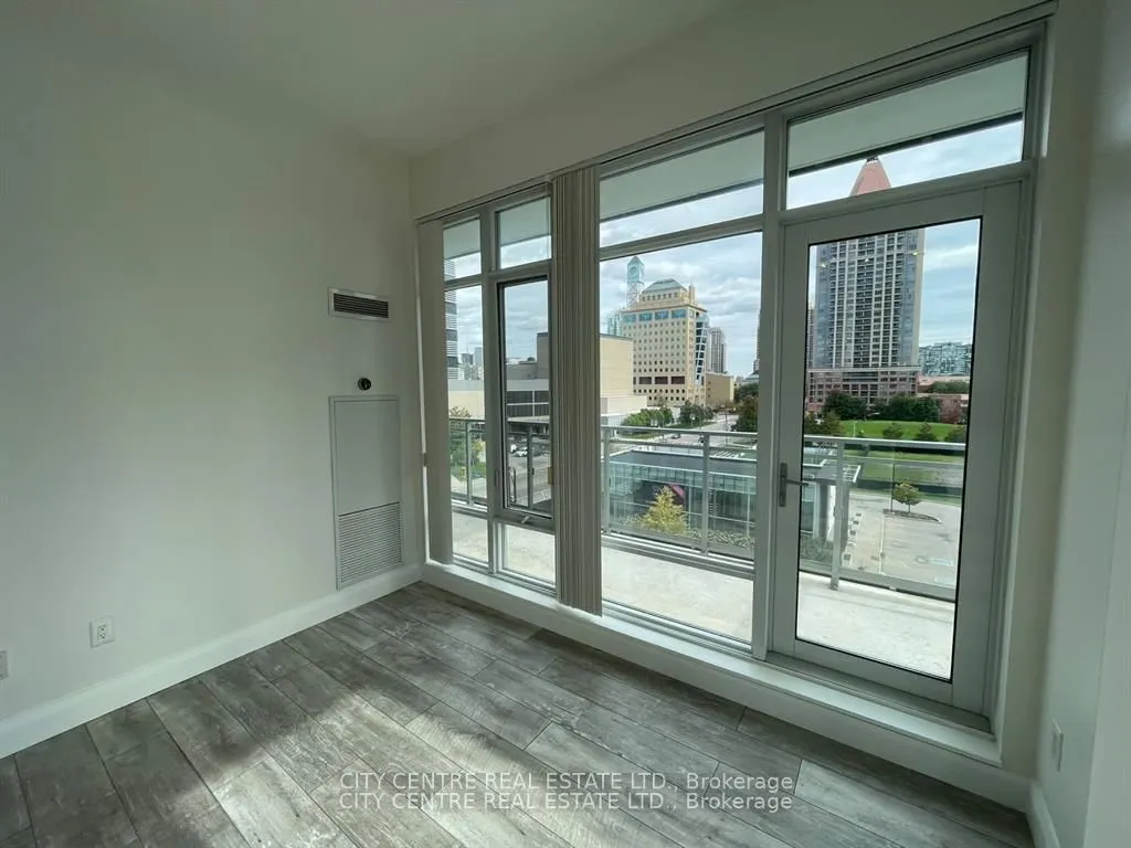 365 Prince Of Wales Drive #505
