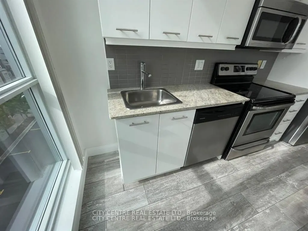 365 Prince Of Wales Drive #505