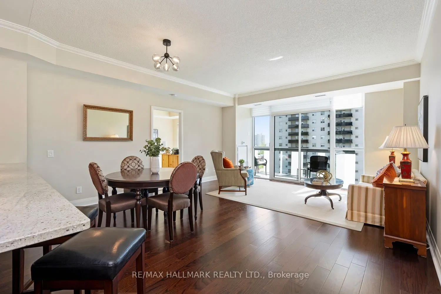 1 Hurontario Street #601
