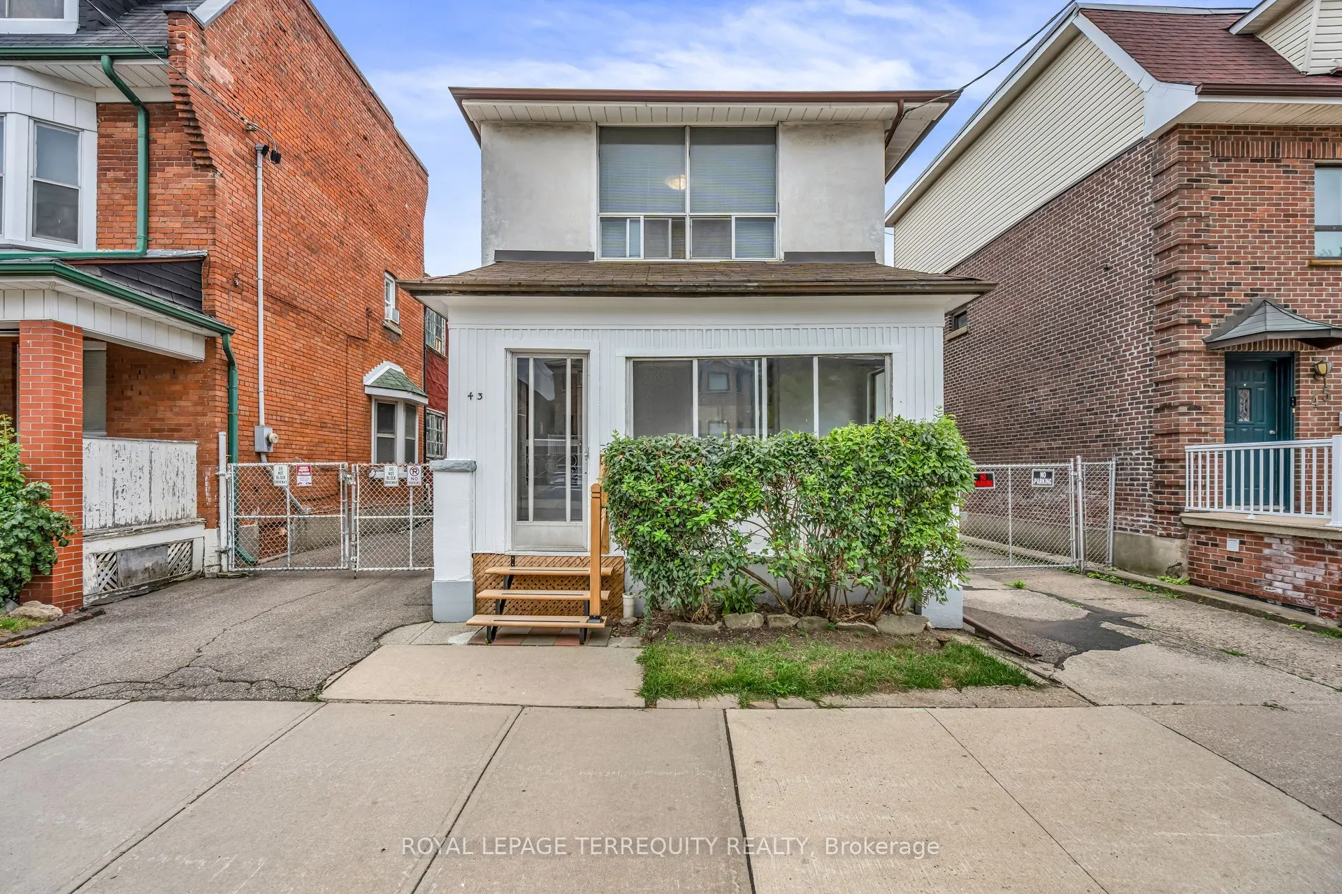 43 Lappin Avenue