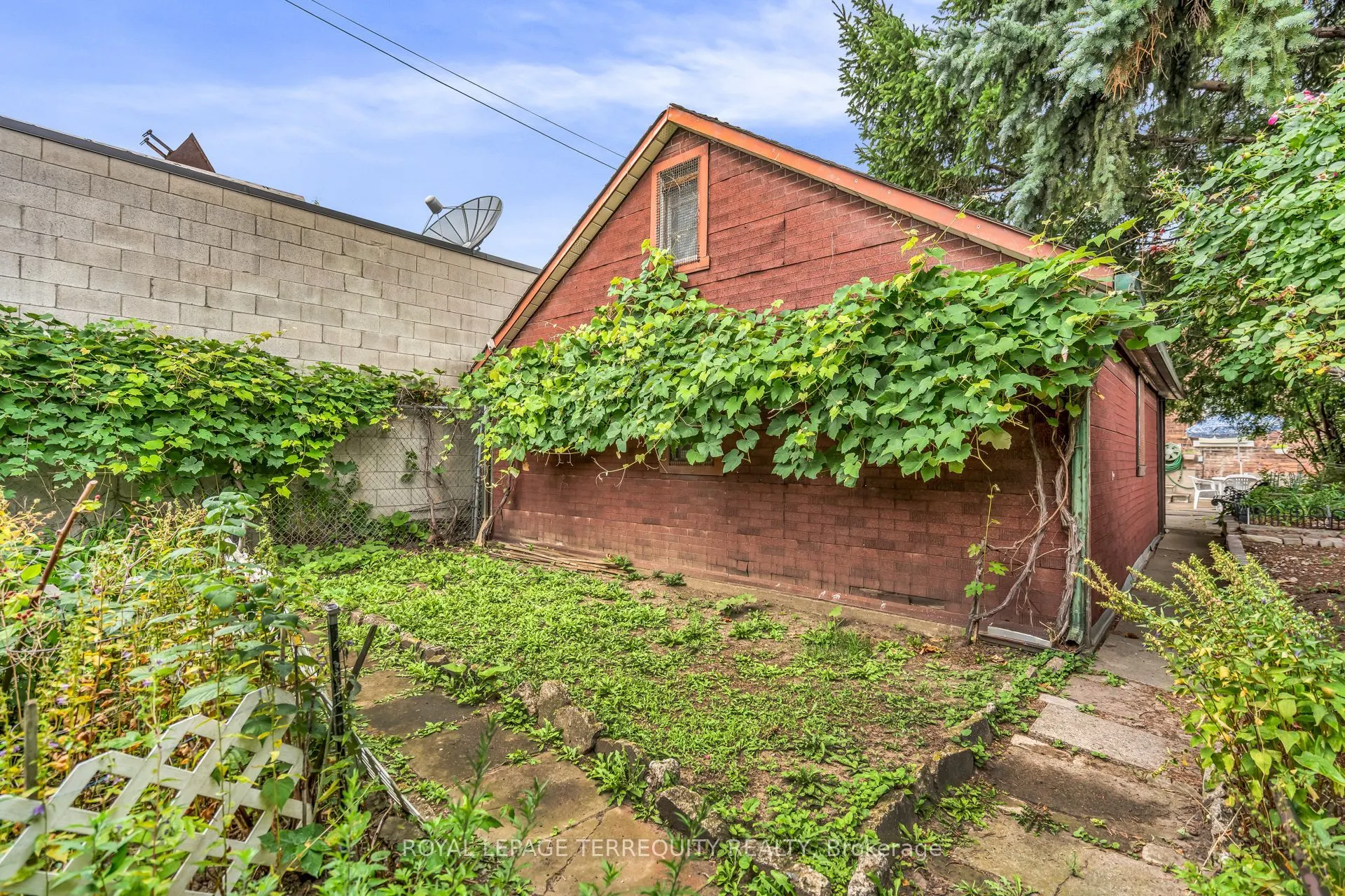 43 Lappin Avenue