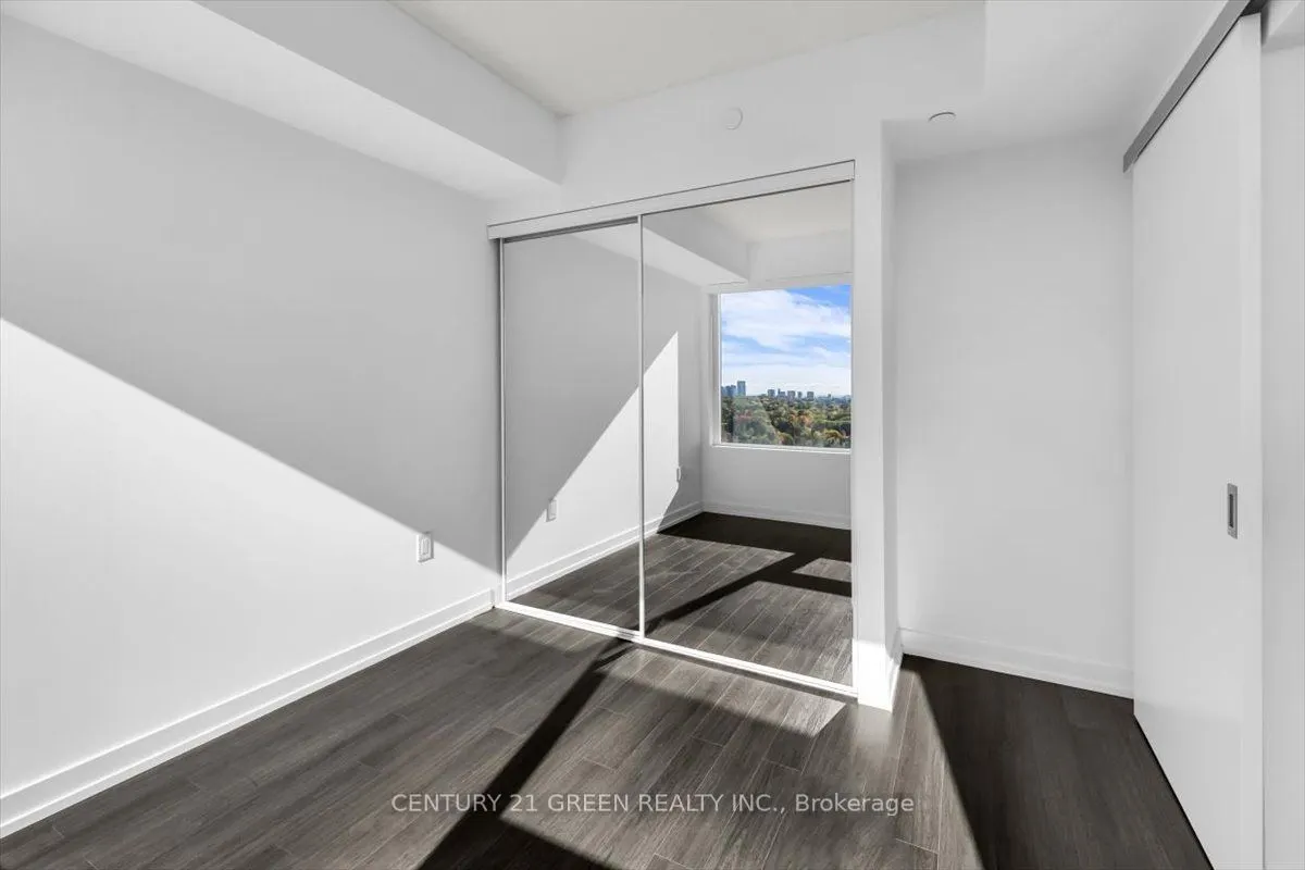 4010 Eglinton Avenue W #1514