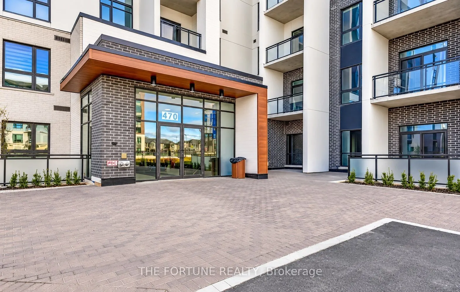 470 Gordon Krantz Avenue #618