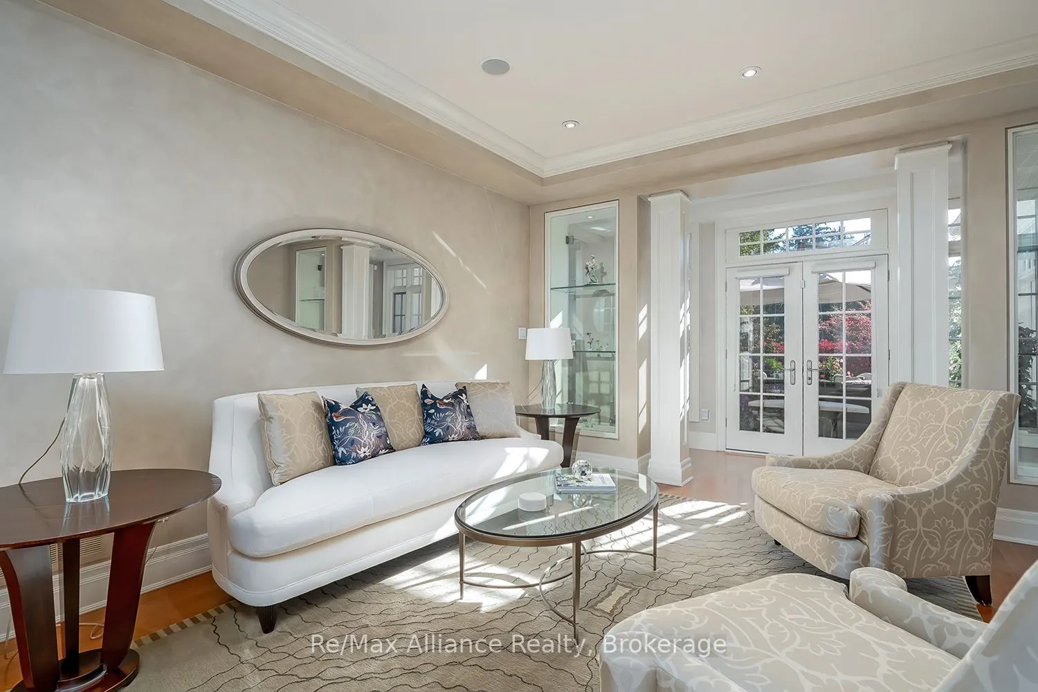 1426 Lakeshore Road E