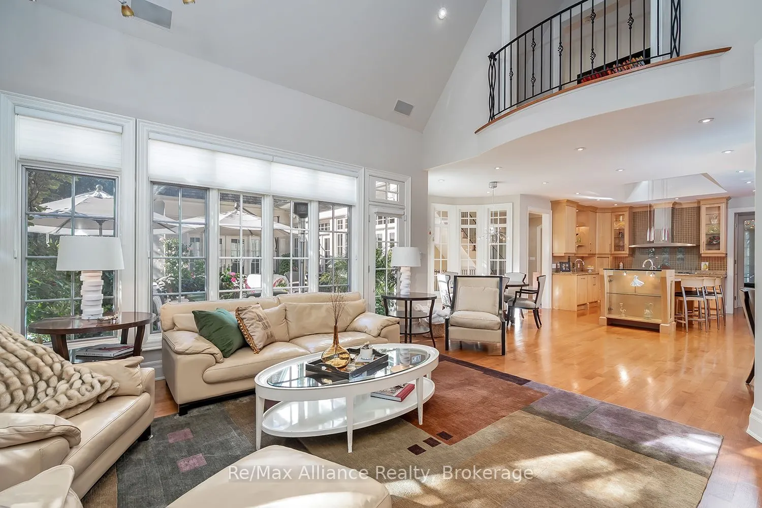 1426 Lakeshore Road E