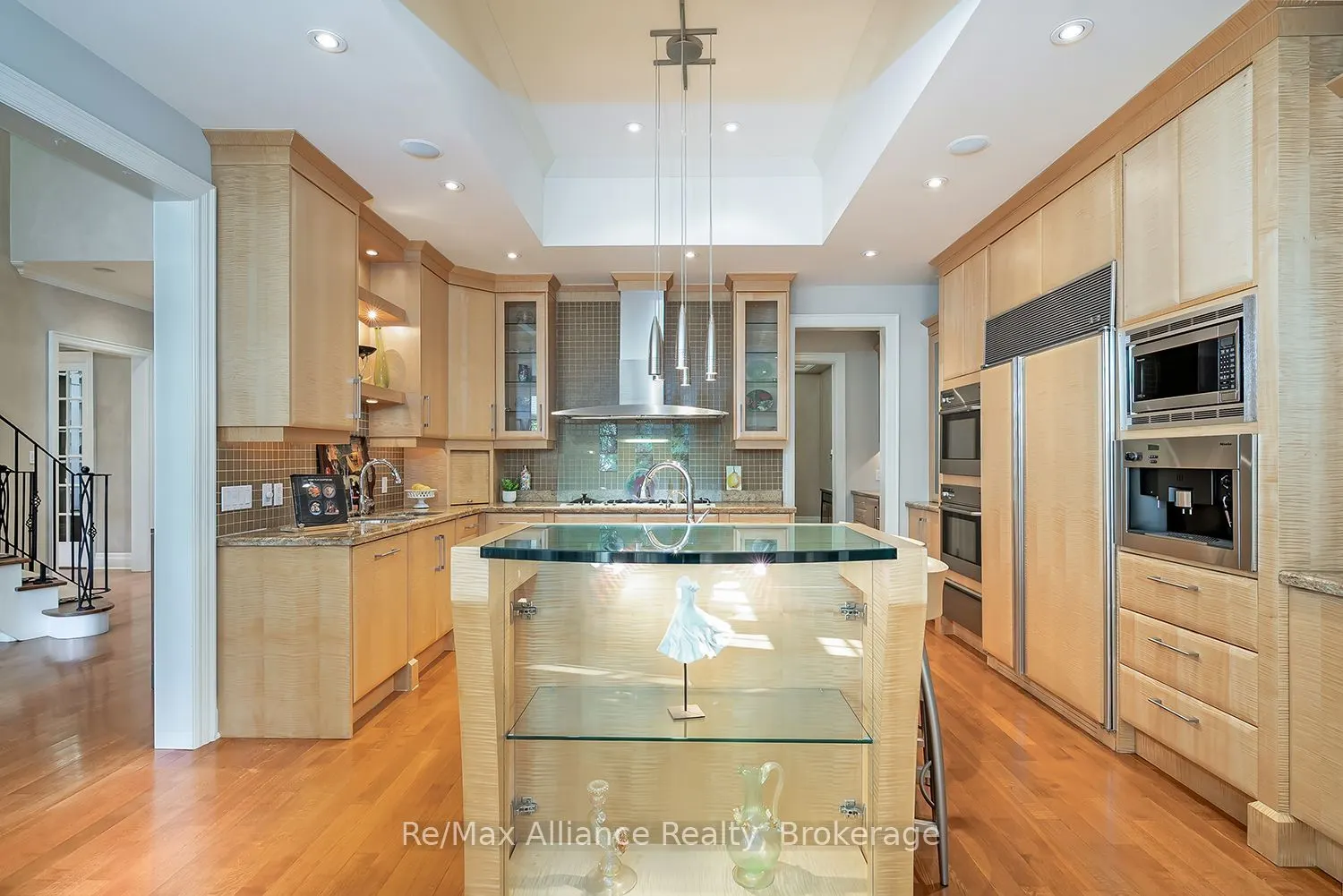 1426 Lakeshore Road E