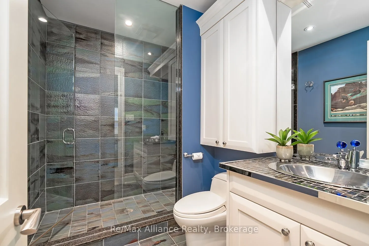 1426 Lakeshore Road E