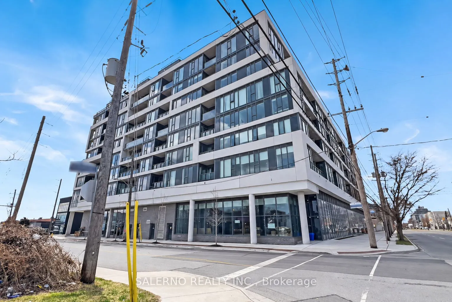 859 The Queensway #322