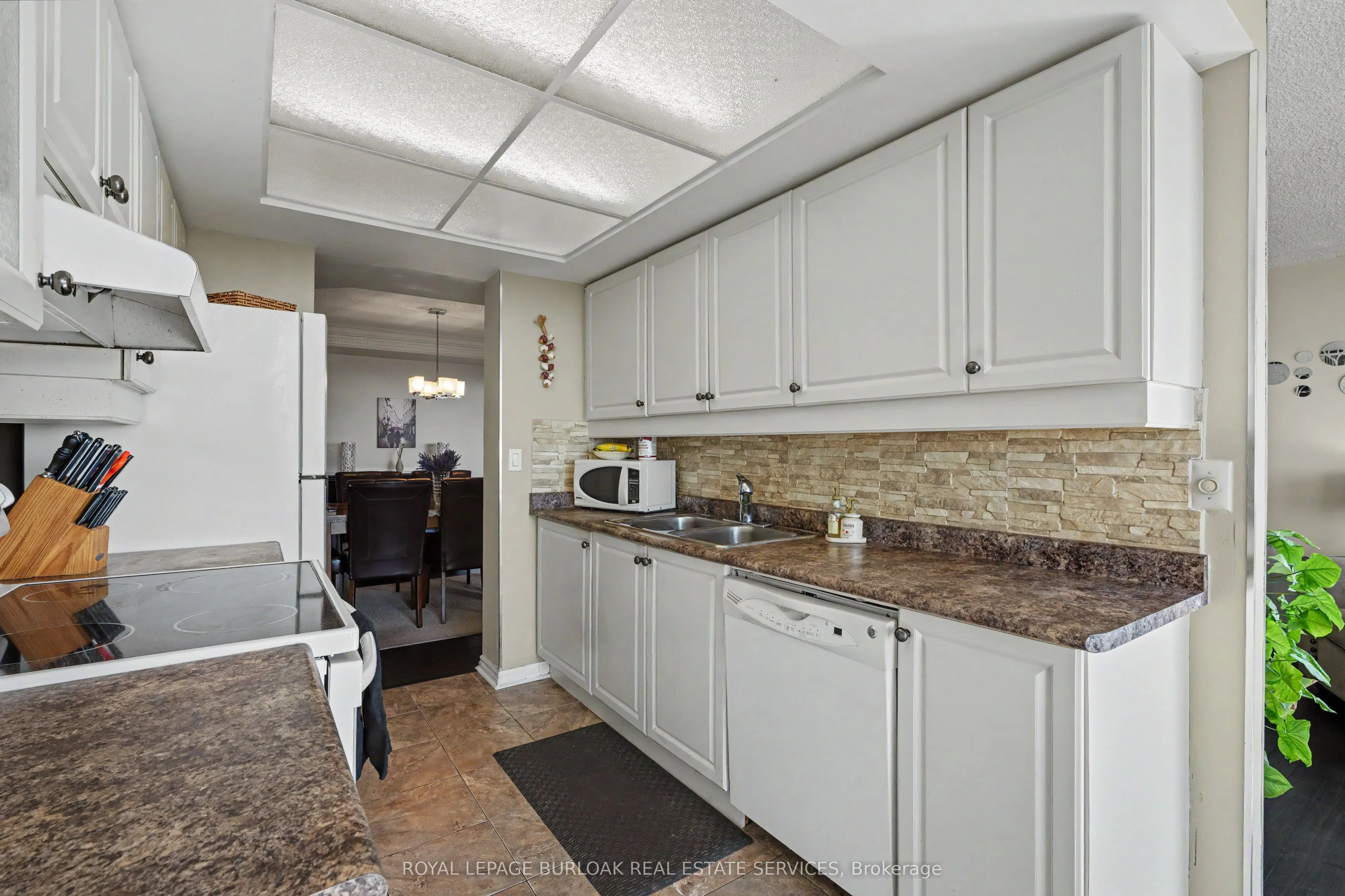 45 Kingsbridge Garden Circle #2407